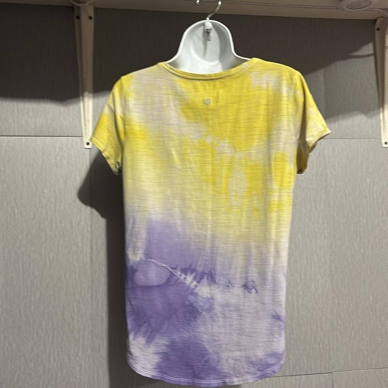 Lululemon lululemon athletica Yellow and Purple Short Sleeve Tee Size M / US 6-8 / IT 42-44 - 3 Thumbnail