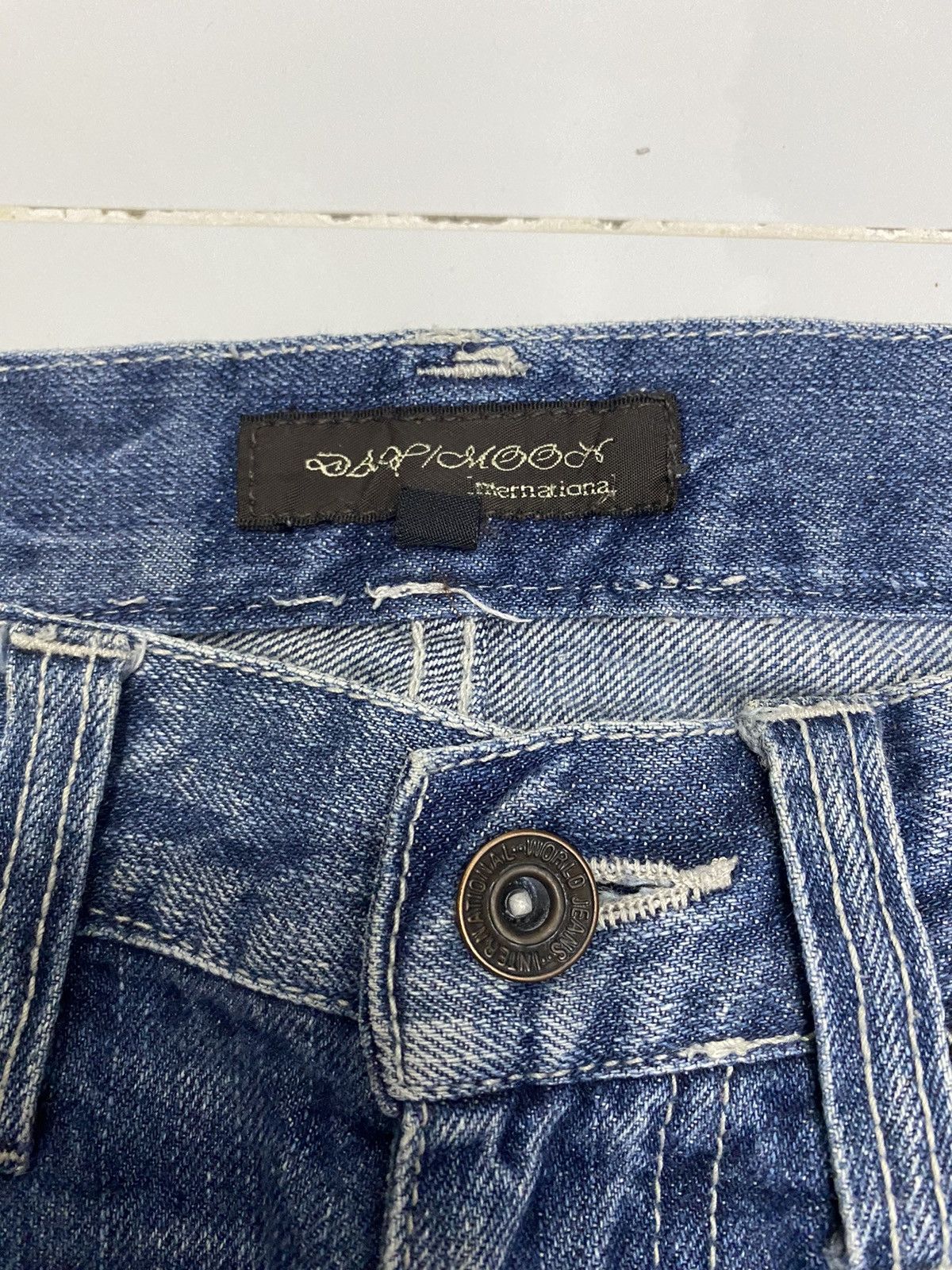 Japanese Brand FLARED JEANS RIPS DISTRESS JAPANESE BRAND UNDERCOVER STYLE Size US 30 / EU 46 - 7 Thumbnail
