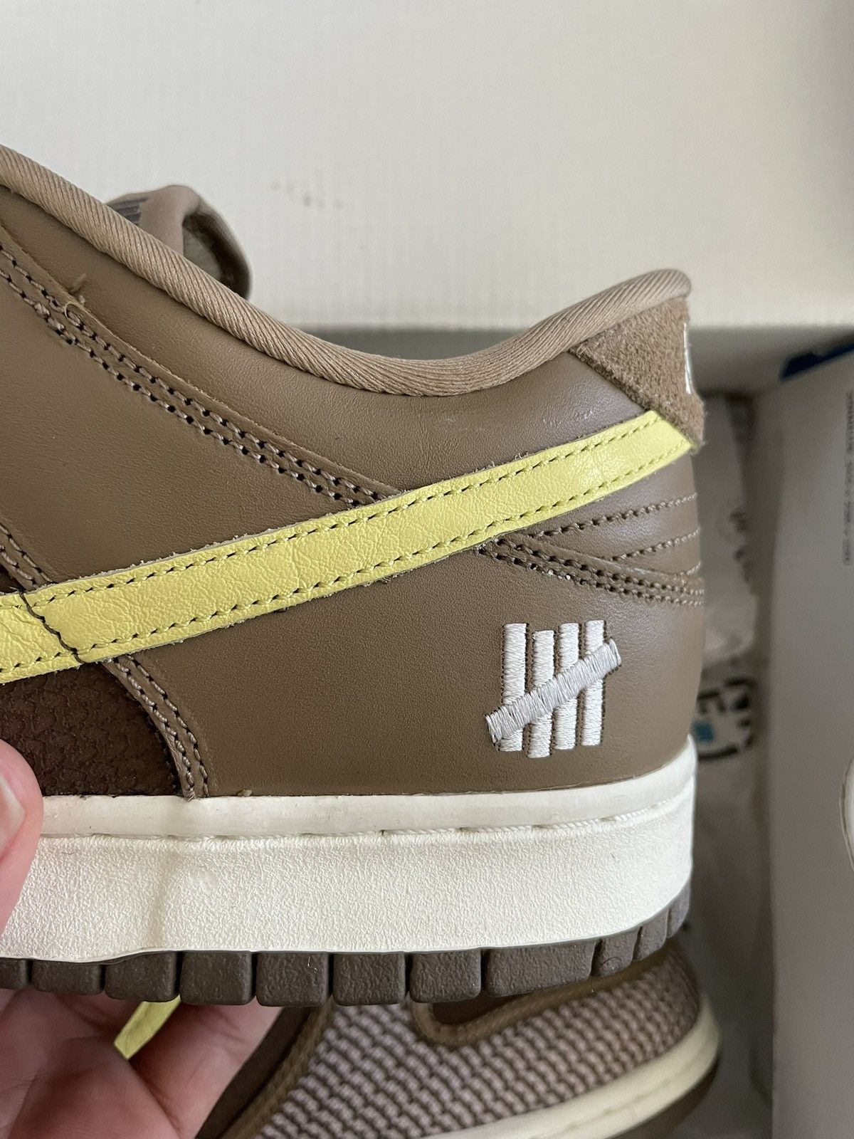 Nike NIKE DUNK LOW UNDEFEATED Size US 10 / EU 43 - 4 Thumbnail