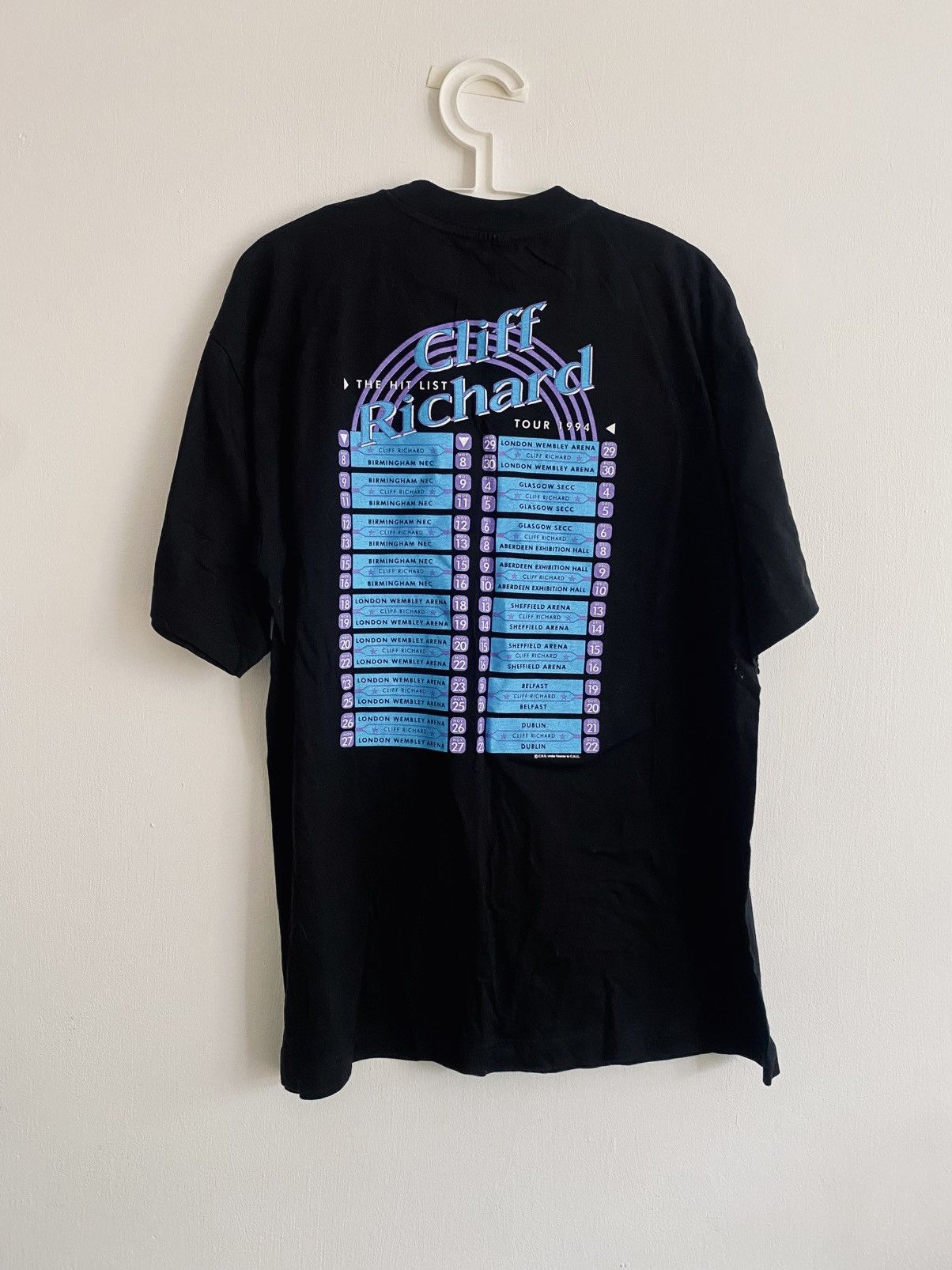 Band Tees Vintage Cliff Richard 1994 tour T-shirt boxy fit XL cotton Size US XL / EU 56 / 4 - 2 Thumbnail