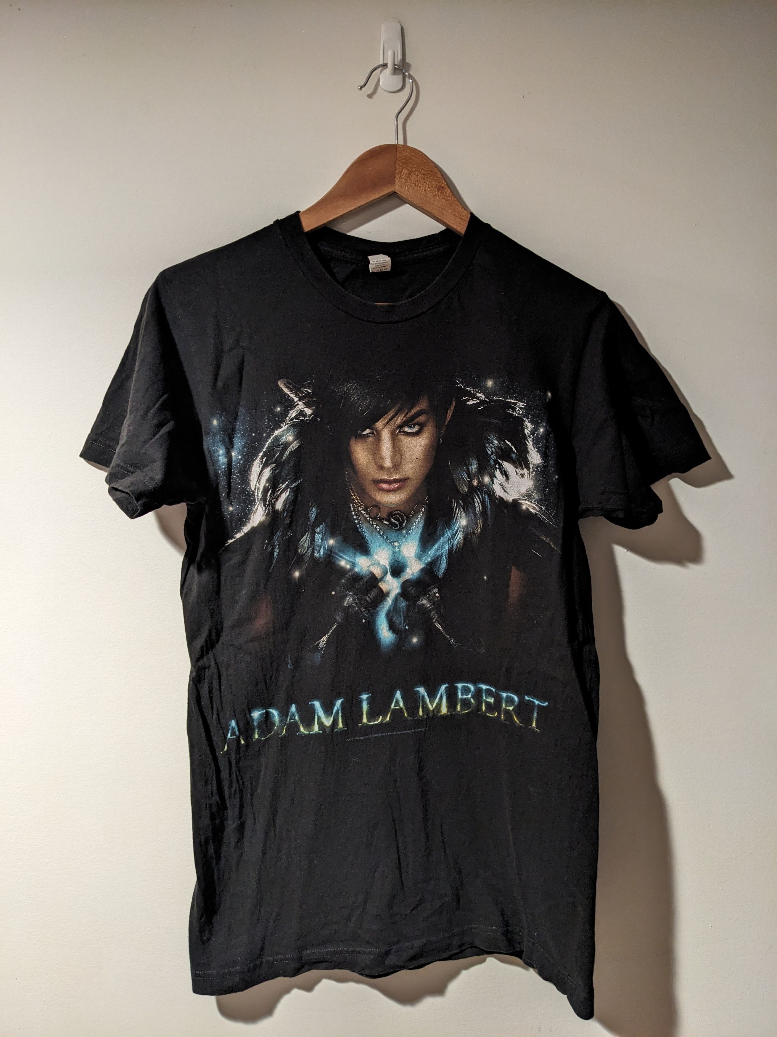Band Tees Vintage 2010 Adam Lambert American Idol Black Small T-Shirt Size US S / EU 44-46 / 1 - 1 Thumbnail