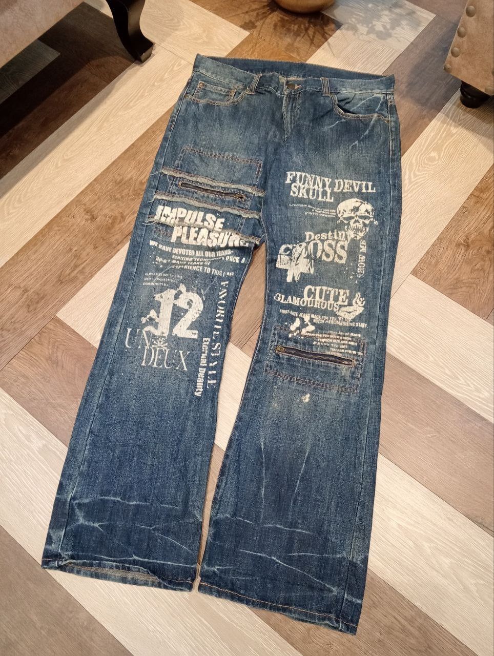Japanese Brand JAPANESE FUNNY DEVIL SKULL BLUE DENIM PAINTED FLARED PANTS Size US 35 - 2 Thumbnail