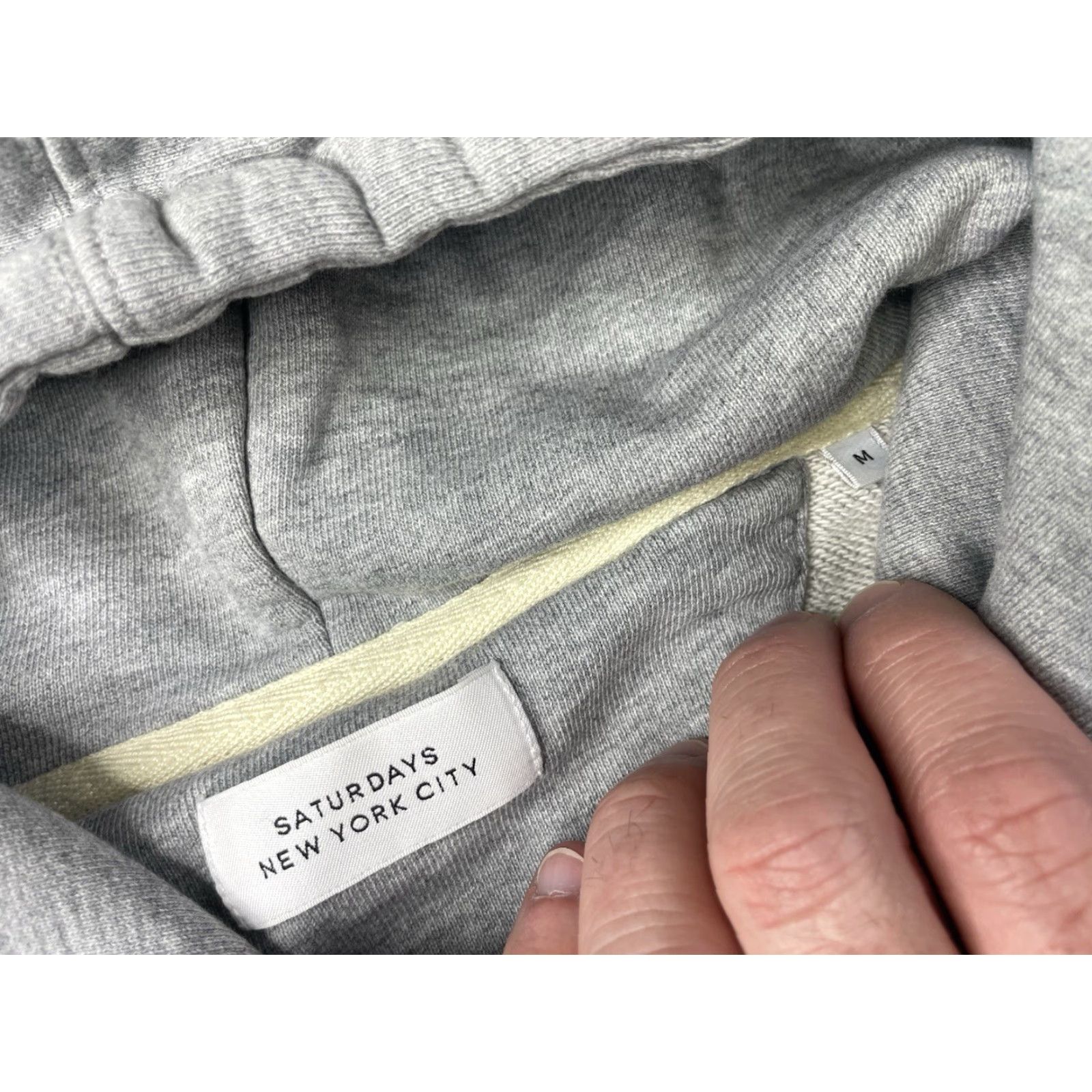 Vintage SATURDAYS NEW YORK CITY Hoodie Pullover Mens Medium Gray City Logo Embroidered Hooded Pockets Cotton Sweatshirt Size US M / EU 48-50 / 2 - 3 Thumbnail