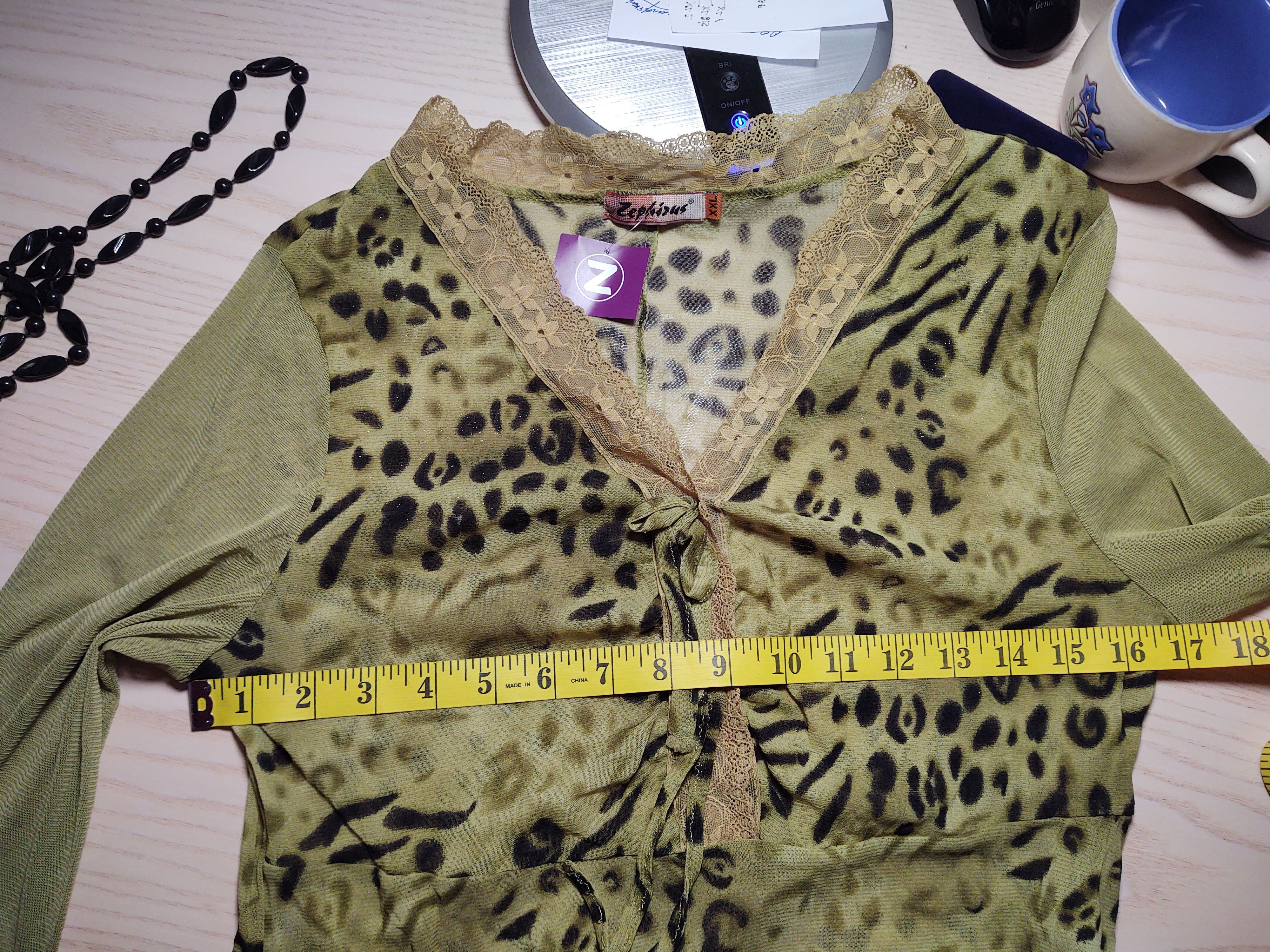 Other Amazing Leopard longsleeeve Composrt Soft Blouse Sz L Size L / US 10 / IT 46 - 8 Thumbnail
