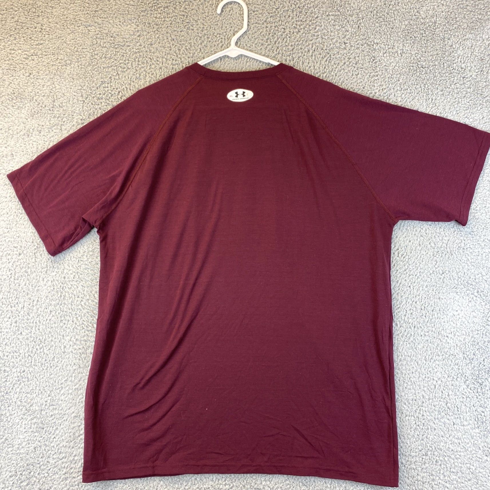Under Armour VINTAGE? No — Under Armour DRY FIT Training Shirt Short Sleeve Mens XL Maroon Athletic Dri-Fit, Lightweight Moisture-Wicking Sports Tee, 73-9 Size US XL / EU 56 / 4 - 7 Thumbnail