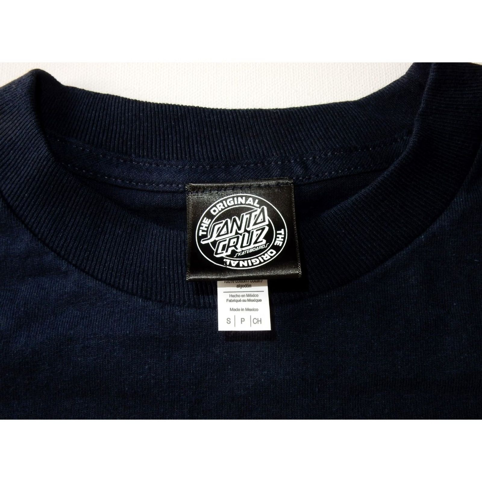 Vintage Santa Cruz T-Shirt Shirt Santa Cruz Men's Short Sleeve Size S Blue Cotton 27" Length 17" Chest Mens Short Sleeve T-Shirt Blue S Size US S / EU 44-46 / 1 - 3 Thumbnail