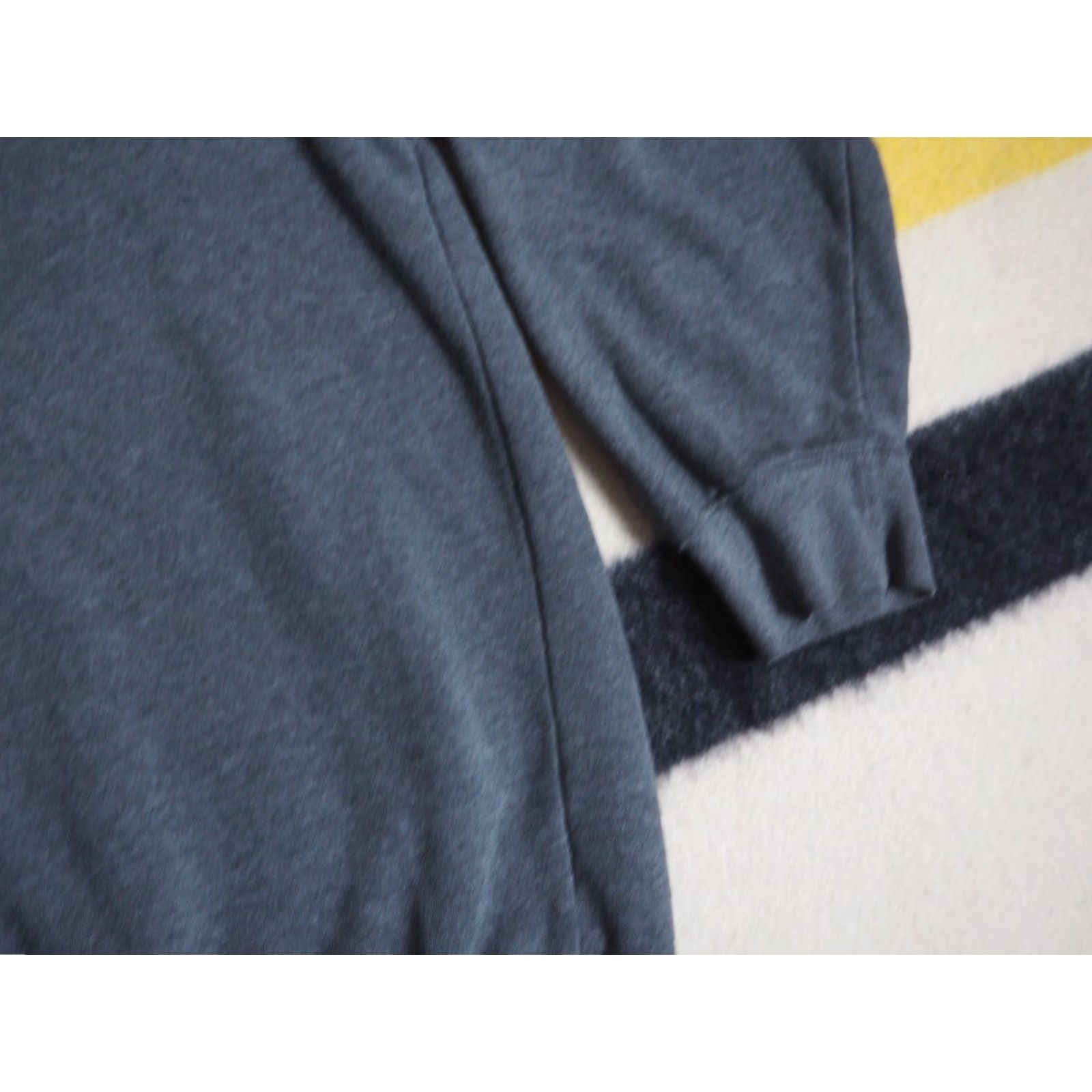 Nike VINTAGE Nike Gray Pull On Sweatshirt 2XL Crew Neck Long Sleeve Relaxed Fit Pullover Sweatshirt Swoosh Tonal Check Baggy Mens Size US XXL / EU 58 / 5 - 6 Thumbnail