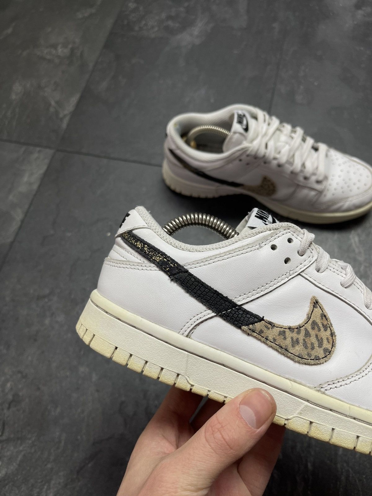 Vintage Nike Dunk Low SE Primal White Size US 4.5 / IT 34.5 - 2 Thumbnail