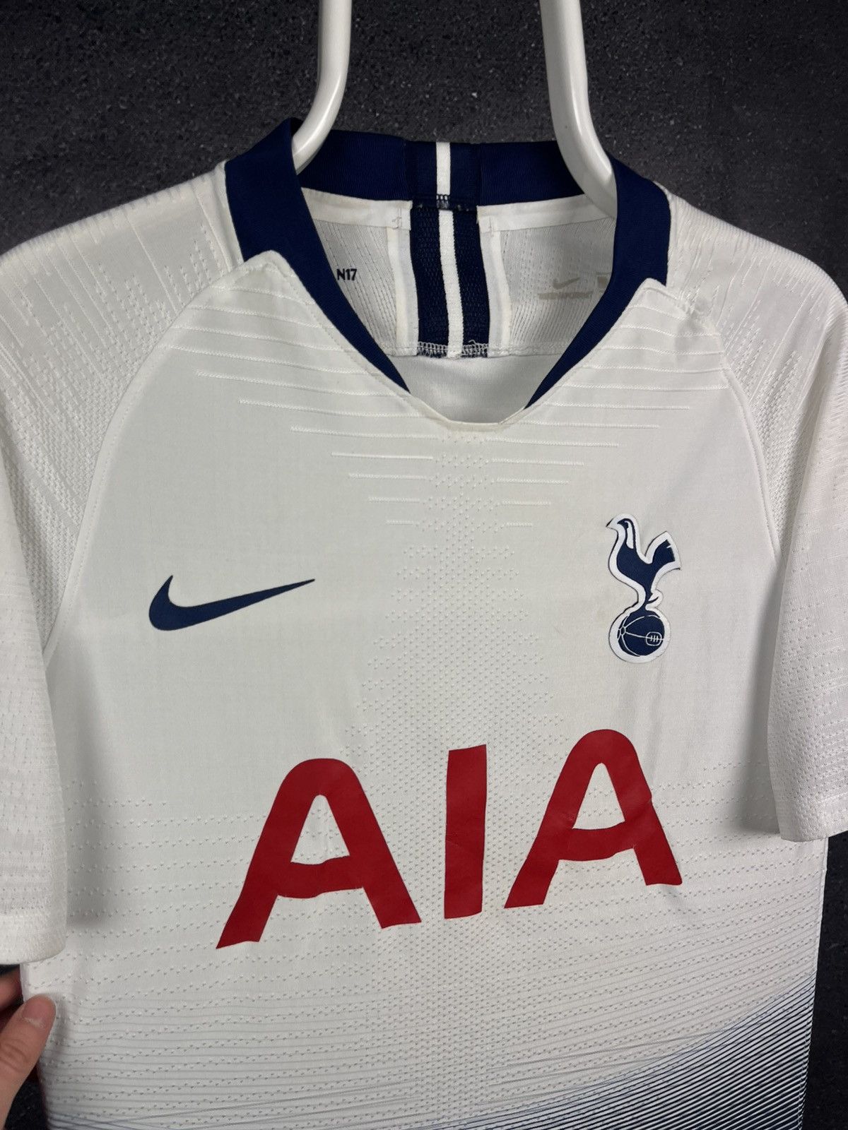 Other Tottenham Hotspur 2018 2019 home soccer jersey vaporknit Size US S / EU 44-46 / 1 - 3 Thumbnail