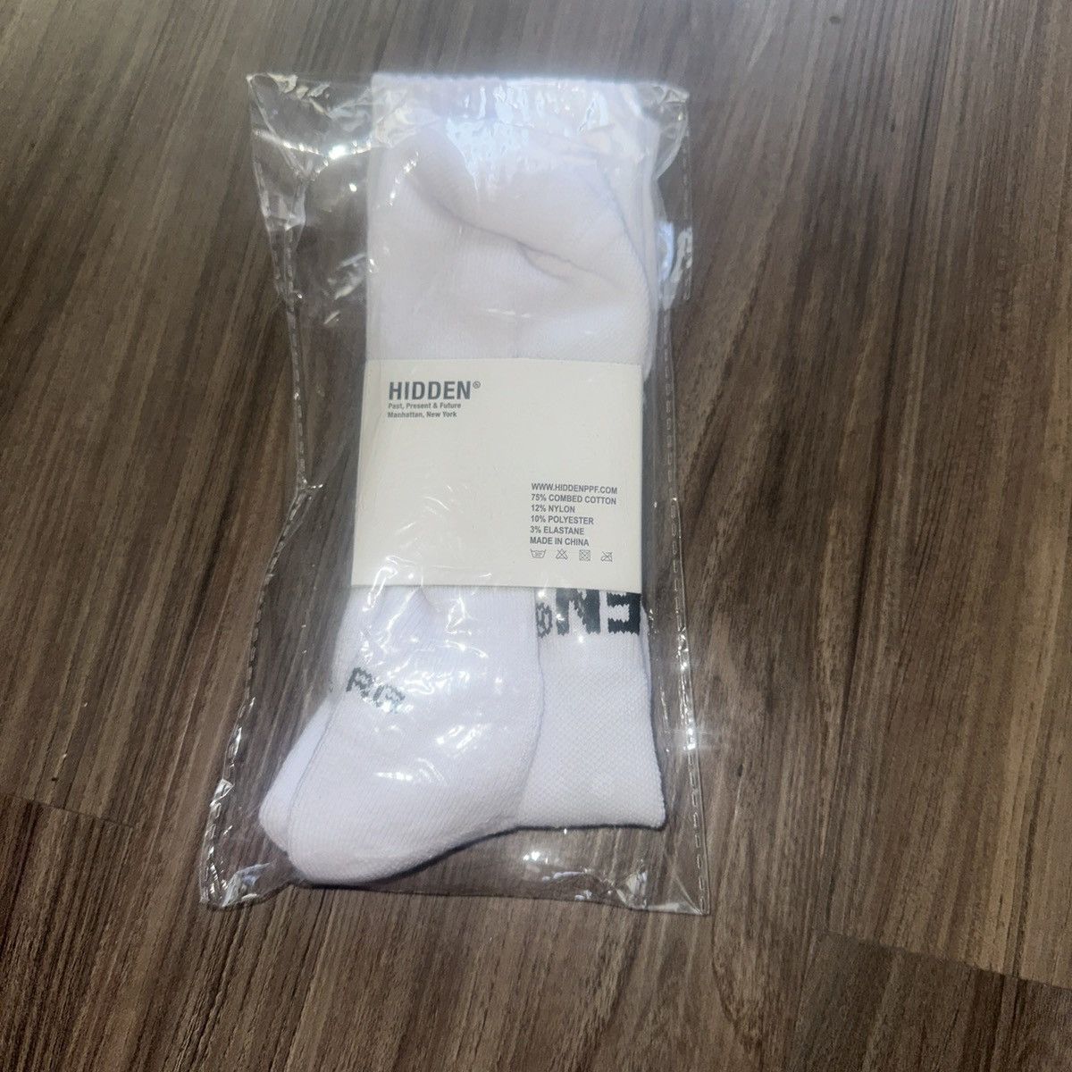 HIDDEN Hidden NY Crew Socks White/Black -Stylish Comfort, Unisex Size ONE SIZE - 5 Thumbnail
