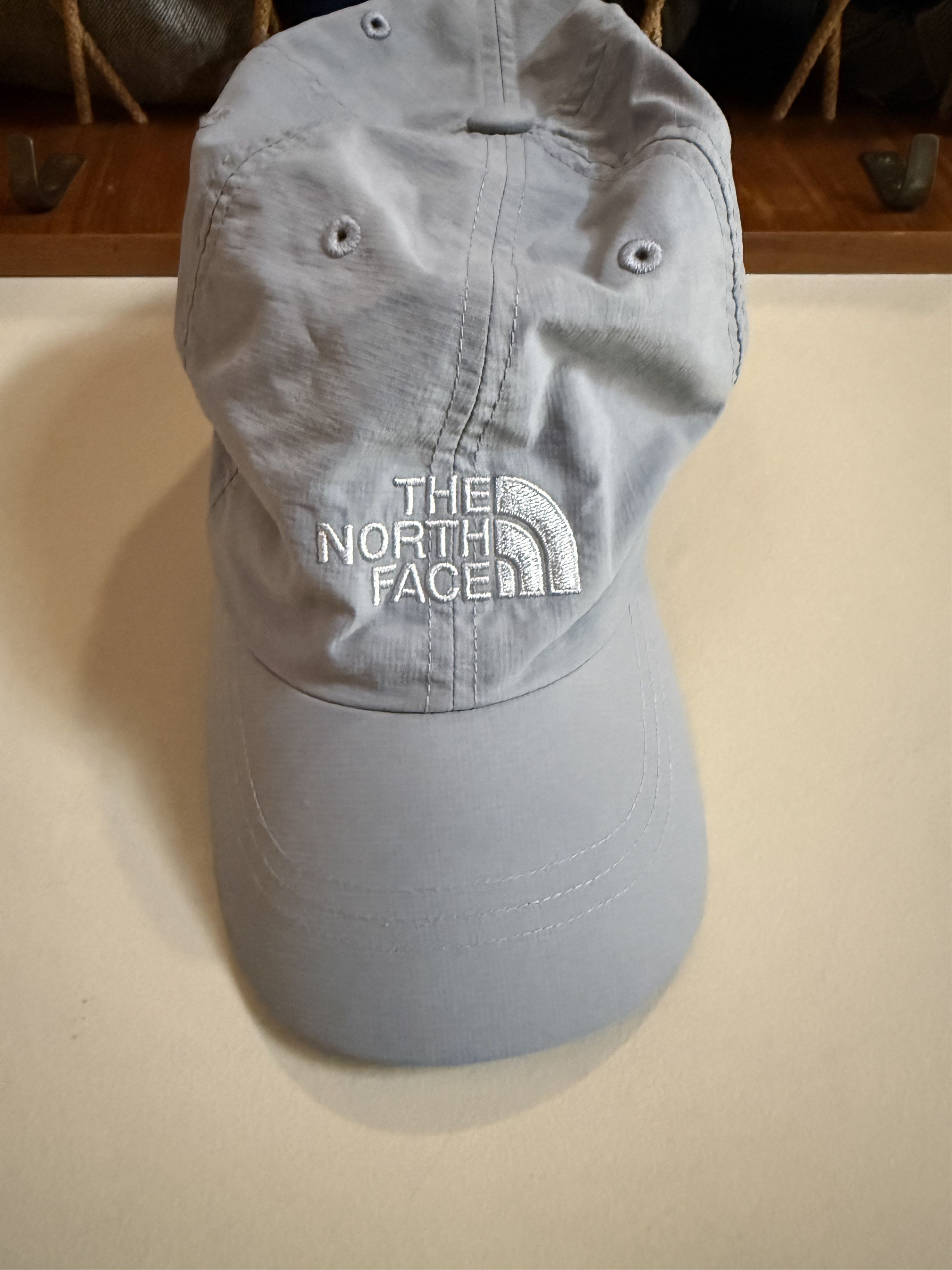 The North Face The North Face Light Gray Deep Fit Large Hiking Hat Size ONE SIZE - 1 Thumbnail
