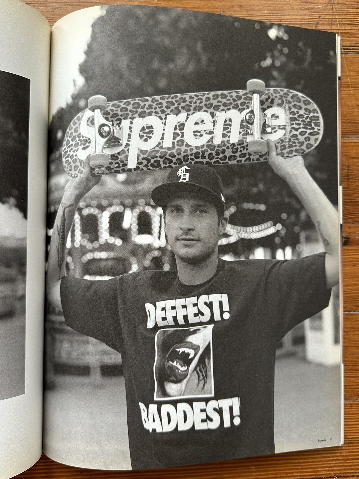 Supreme × Wu-Tang Clan Rare 2009 Supreme Book Vol 5 RZA Japanese Magazine Size ONE SIZE - 13 Thumbnail