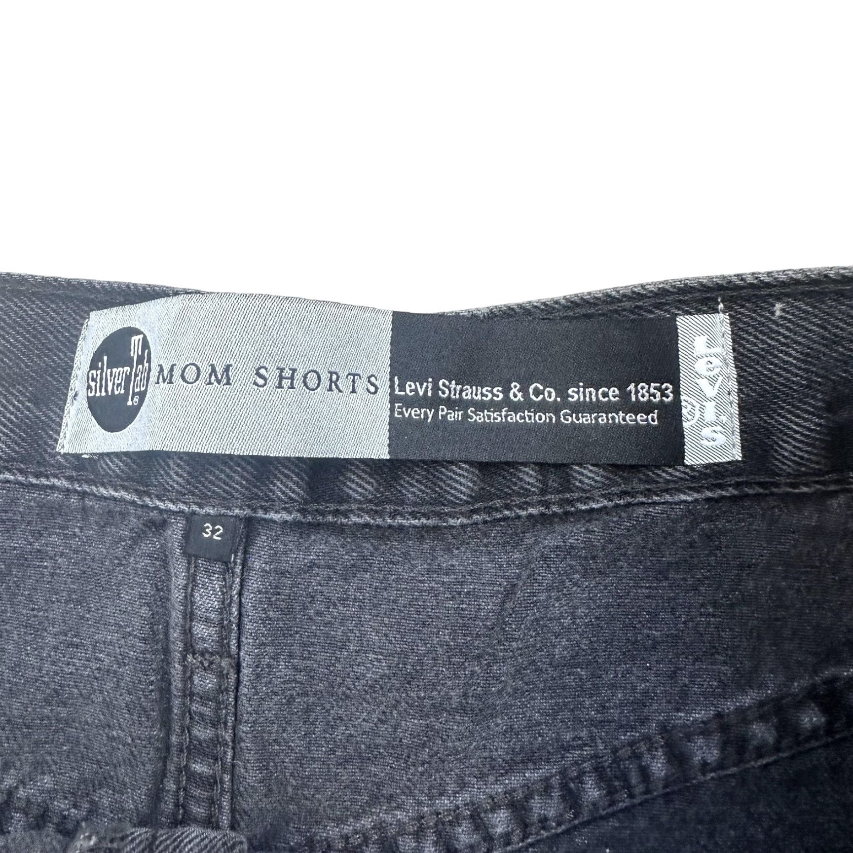 Levi's Levi's Womens Shorts Mom Denim Gray W32 High-Waisted Water Less 3.5in Inseam Relaxed Front Pockets Casual Vintage: No Size 24" / US 00 / IT 34 - 4 Thumbnail