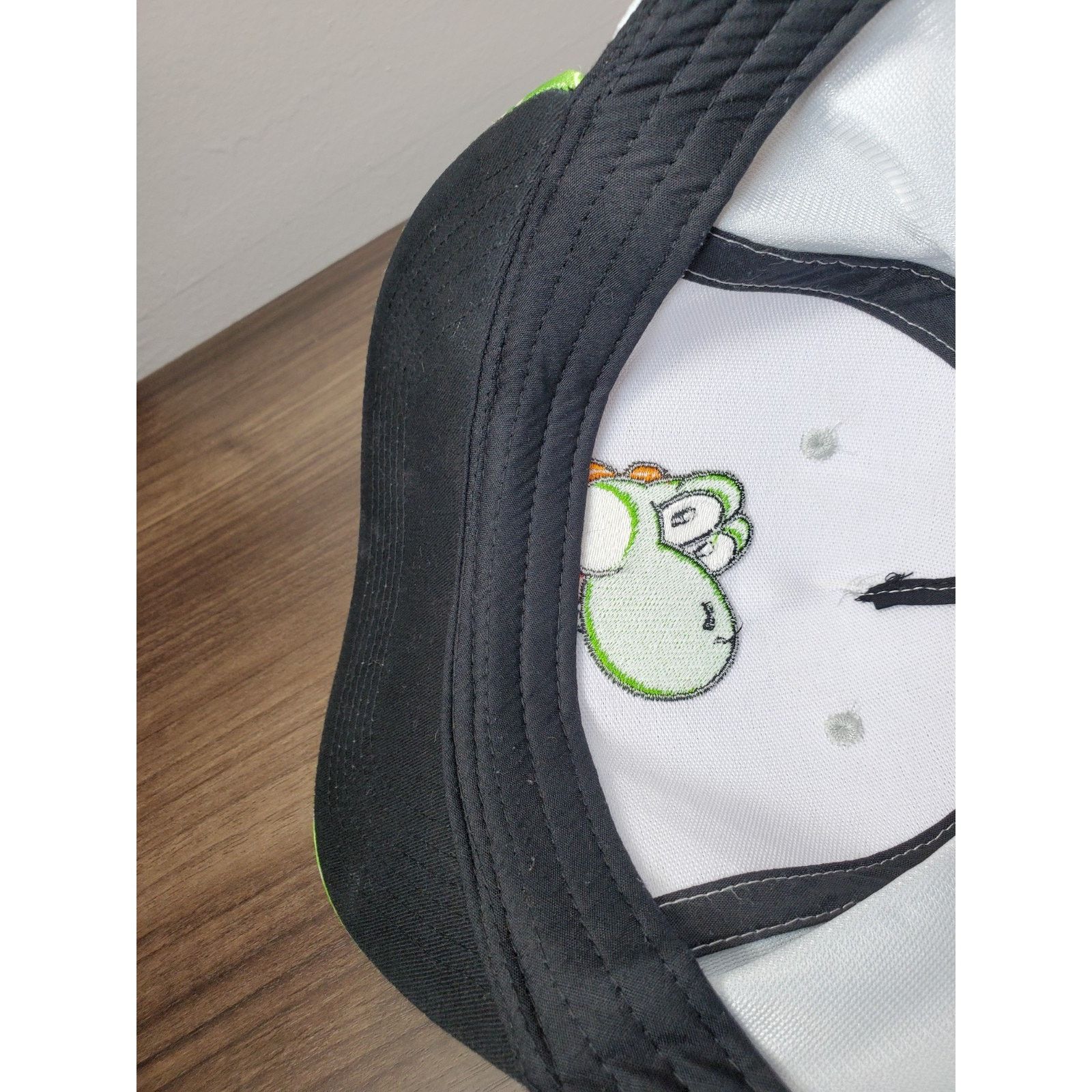 Nintendo Super Mario Yoshi SnapBack Shiny Silver Hat Cap Snapback Size ONE SIZE - 12 Thumbnail