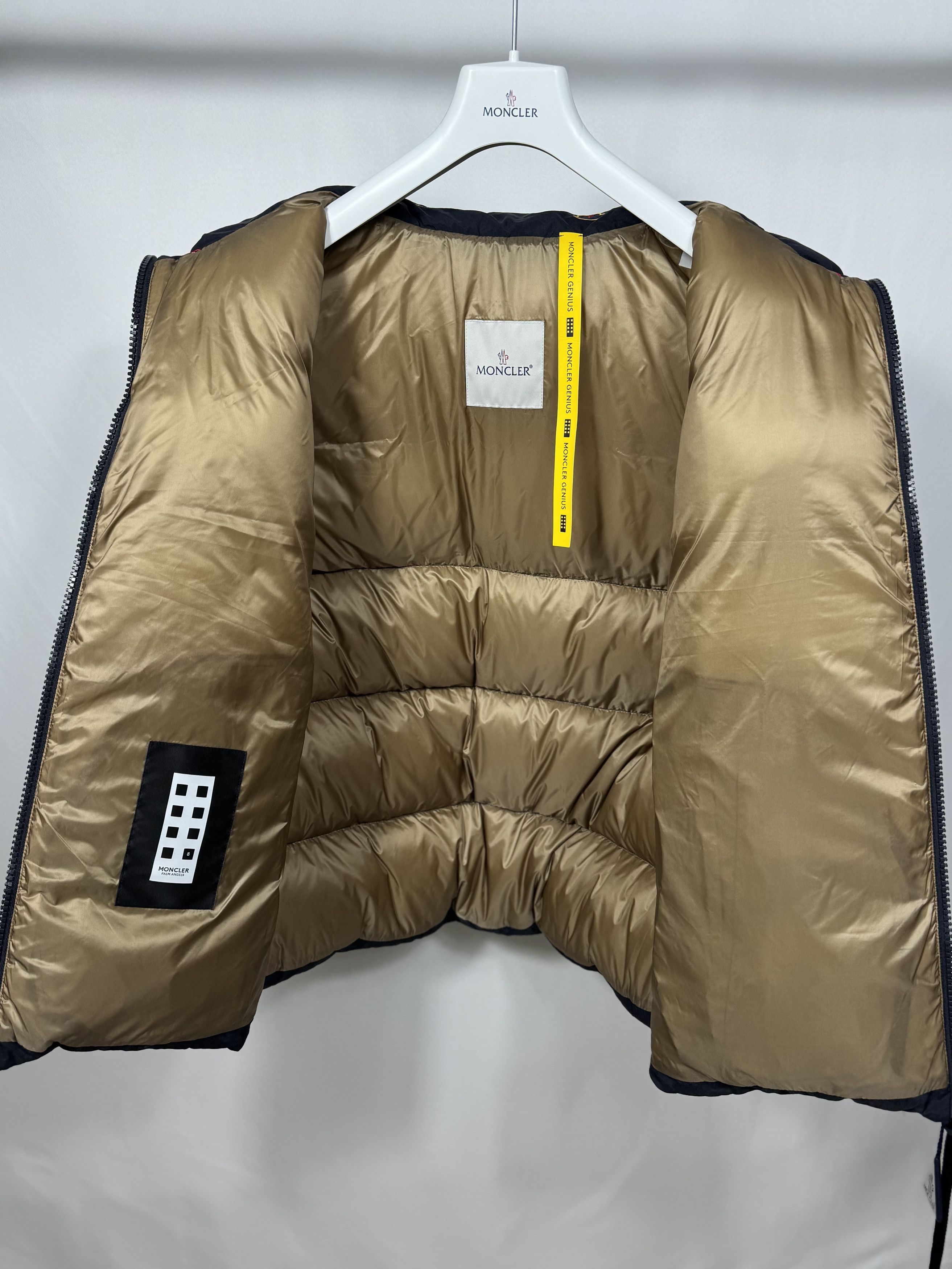 Moncler Moncler Genius Henon Gilet Size US L / EU 52-54 / 3 - 6 Thumbnail