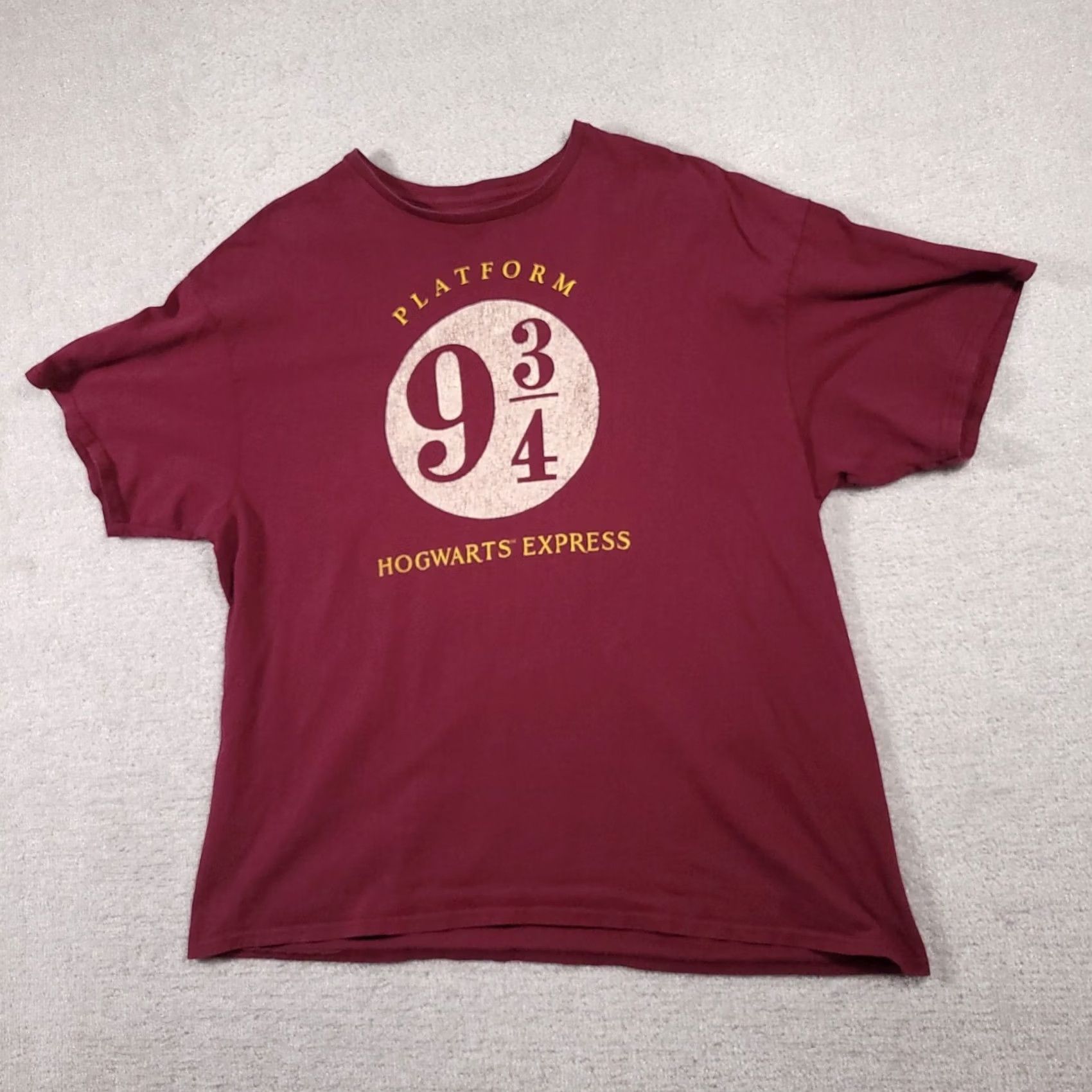 Vintage Harry Potter Hogwarts Express Platform 9 3/4 T shirt Mens 2XL Red Marroon Size US XXL / EU 58 / 5 - 2 Thumbnail