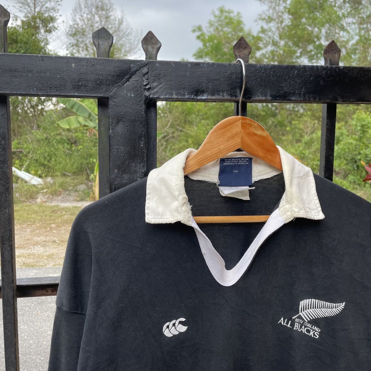 Canterbury of New Zealand 🔥Vintage Canterbury New Zealand All Blacks Rugby Shirts Size US L / EU 52-54 / 3 - 7 Thumbnail