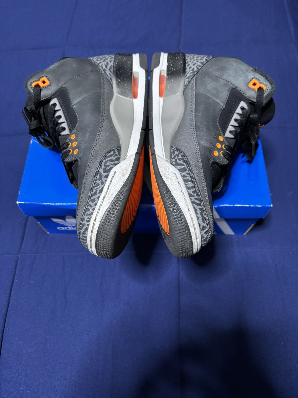 Jordan Brand Jordan 3 Retro Fear 2023 Size 10 Size US 10 / EU 43 - 3 Thumbnail