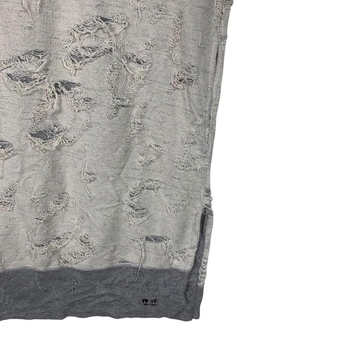 Diesel DIESEL Distressed and Destroy Sleeveless Sweater #3608-C165 Size M / US 6-8 / IT 42-44 - 6 Thumbnail