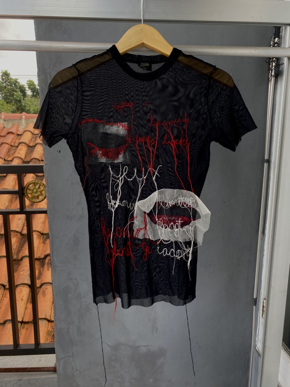 Jean Paul Gaultier SS/02 Jean Paul Gaultier Mesh Eye & Lip Size S / US 4 / IT 40 - 1 Thumbnail