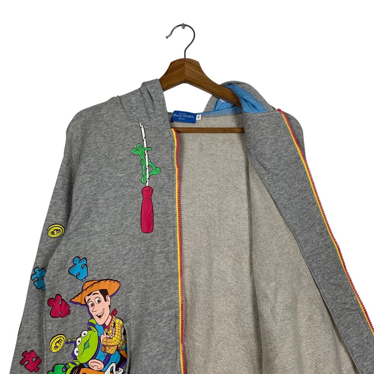 Disney Tokyo Disney Resort Toy Store Big Print Hoodie Size US S / EU 44-46 / 1 - 13 Thumbnail