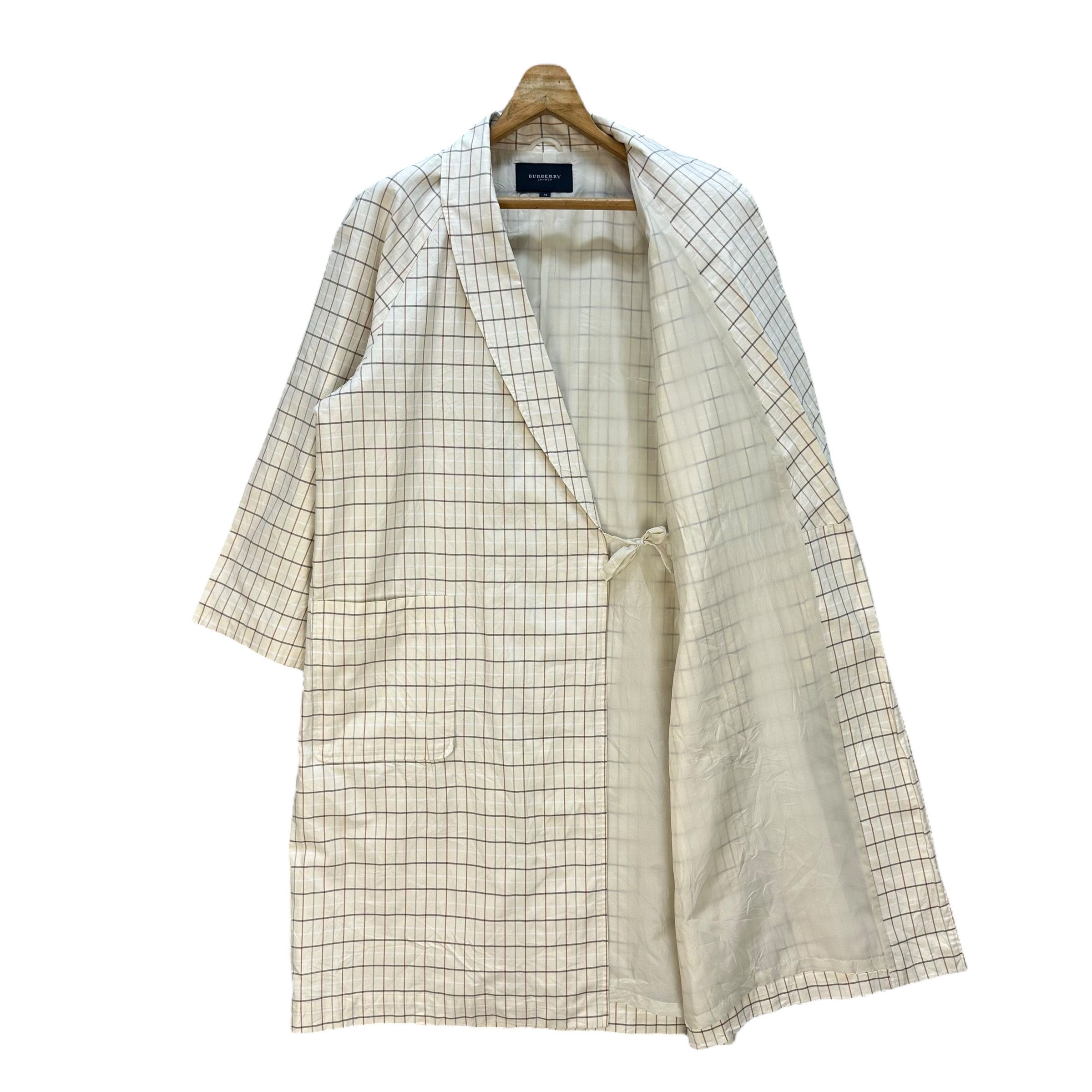 Burberry BURBERRY LONDON Checked Light Robes #A56-1299 Size US M / EU 48-50 / 2 - 8 Thumbnail
