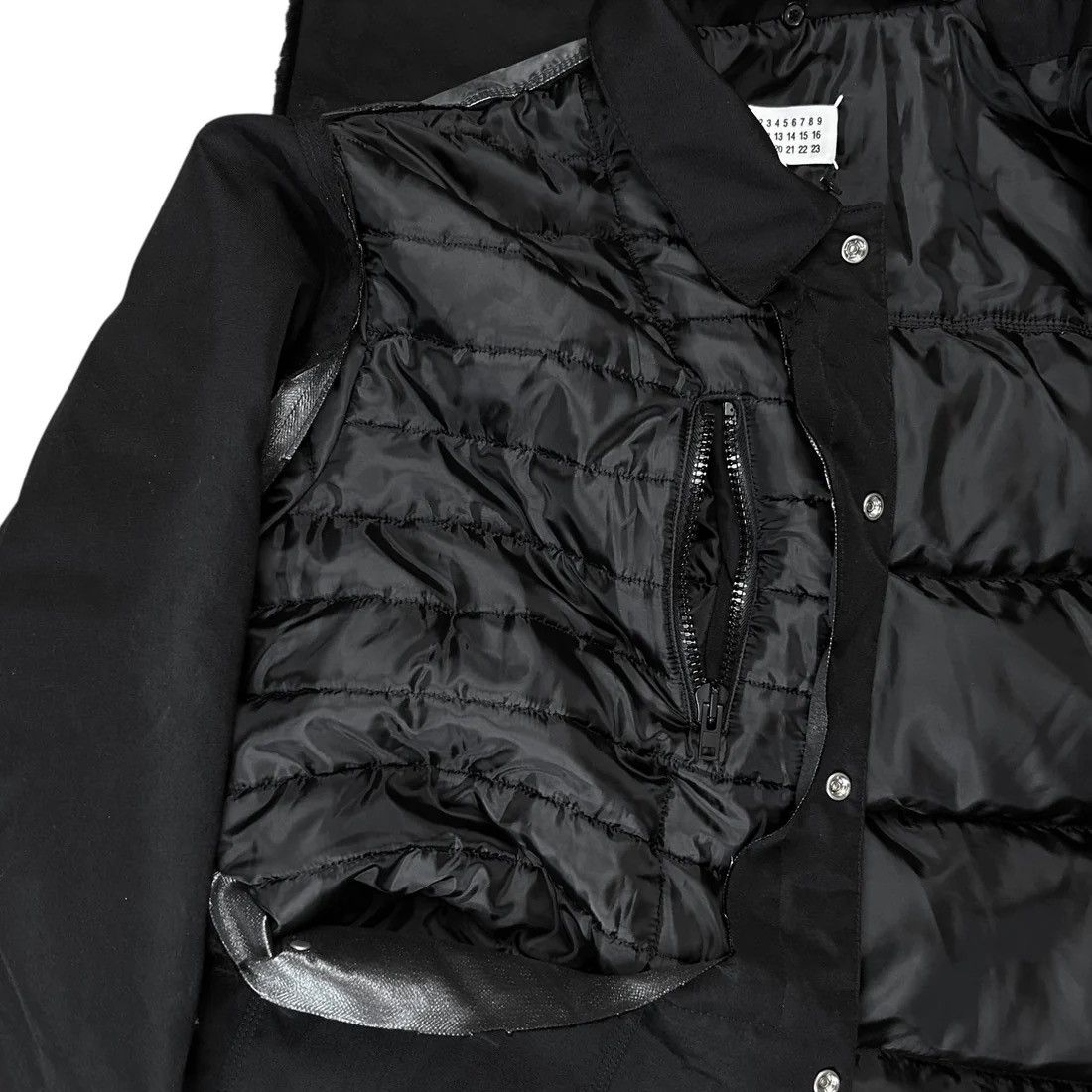 Maison Margiela Maison Margiela Reversible Quilted Faux Fur Jacket - AW18 Size US XL / EU 56 / 4 - 11 Thumbnail