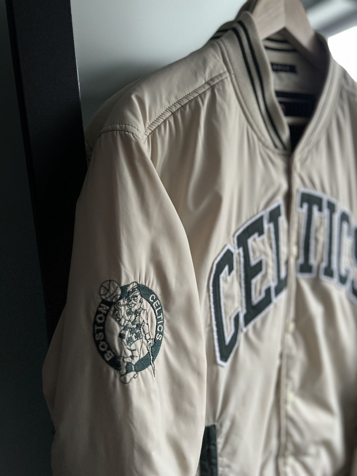Boston Traders Boston Celtics Basketball Official Merchandise Jacket Size US L / EU 52-54 / 3 - 3 Thumbnail