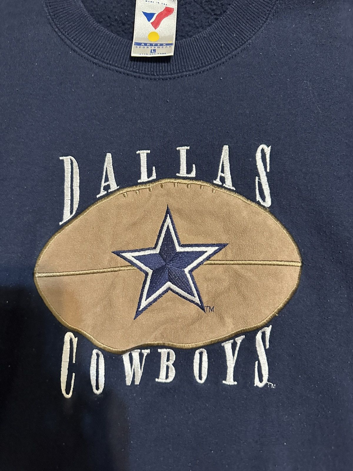 NFL × Vintage Vintage NFL Dallas Cowboys “football” sweater 90s size large Size US L / EU 52-54 / 3 - 2 Thumbnail