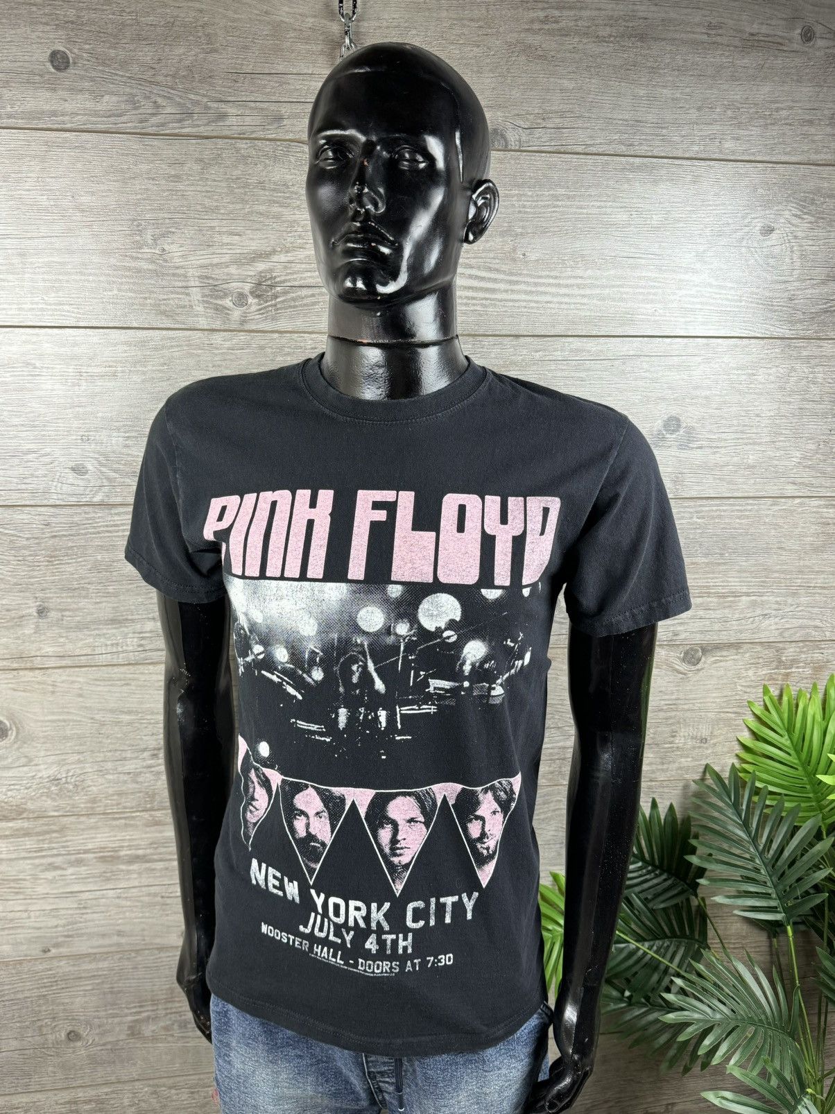Pink Floyd Pink Floyd T-shirt size S Music Size US S / EU 44-46 / 1 - 3 Thumbnail