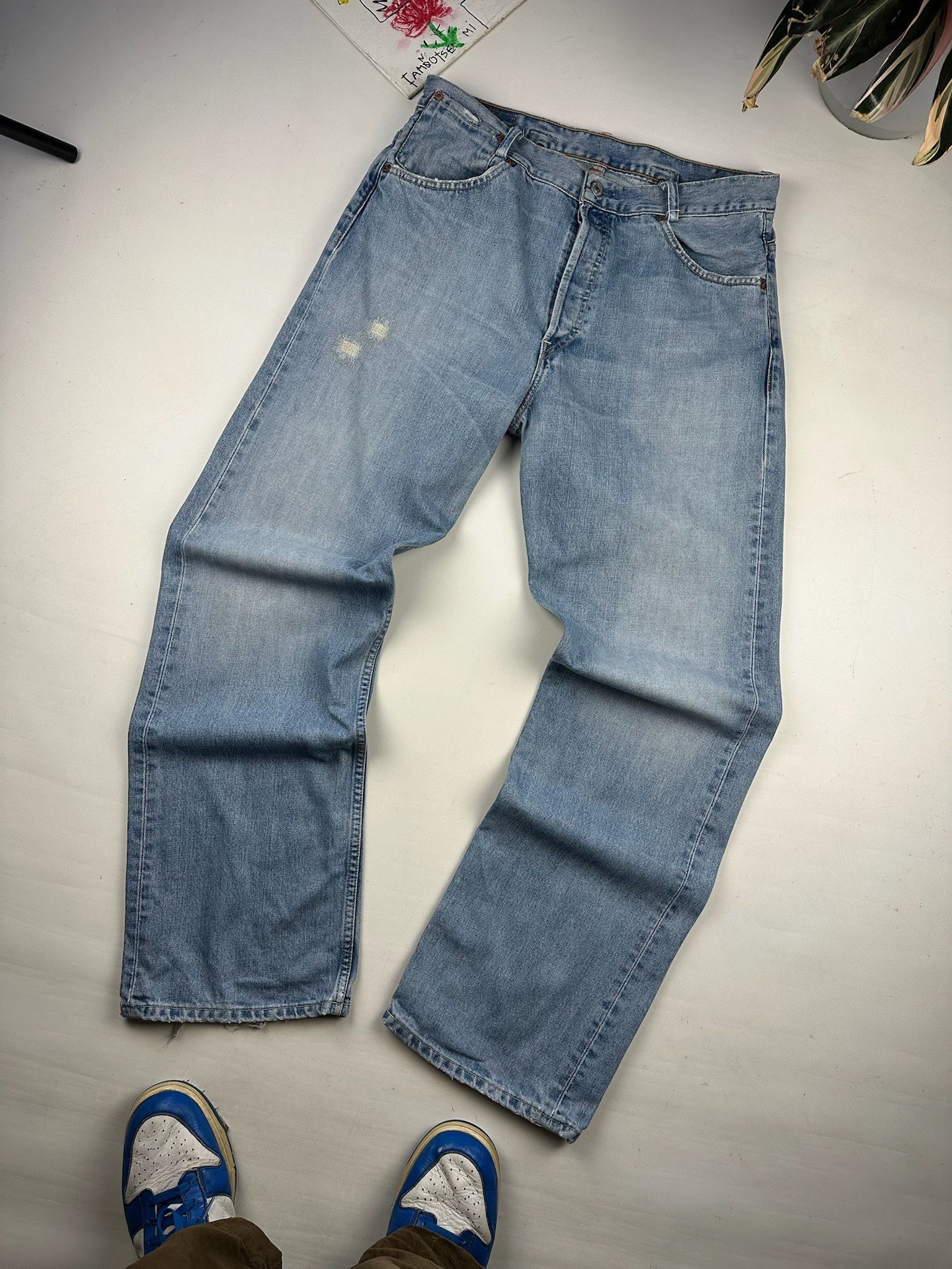 Levi's Vintage Levi’s Blue Faded Washed Buckle Back Straight Jeans Size US 34 / EU 50 - 4 Thumbnail