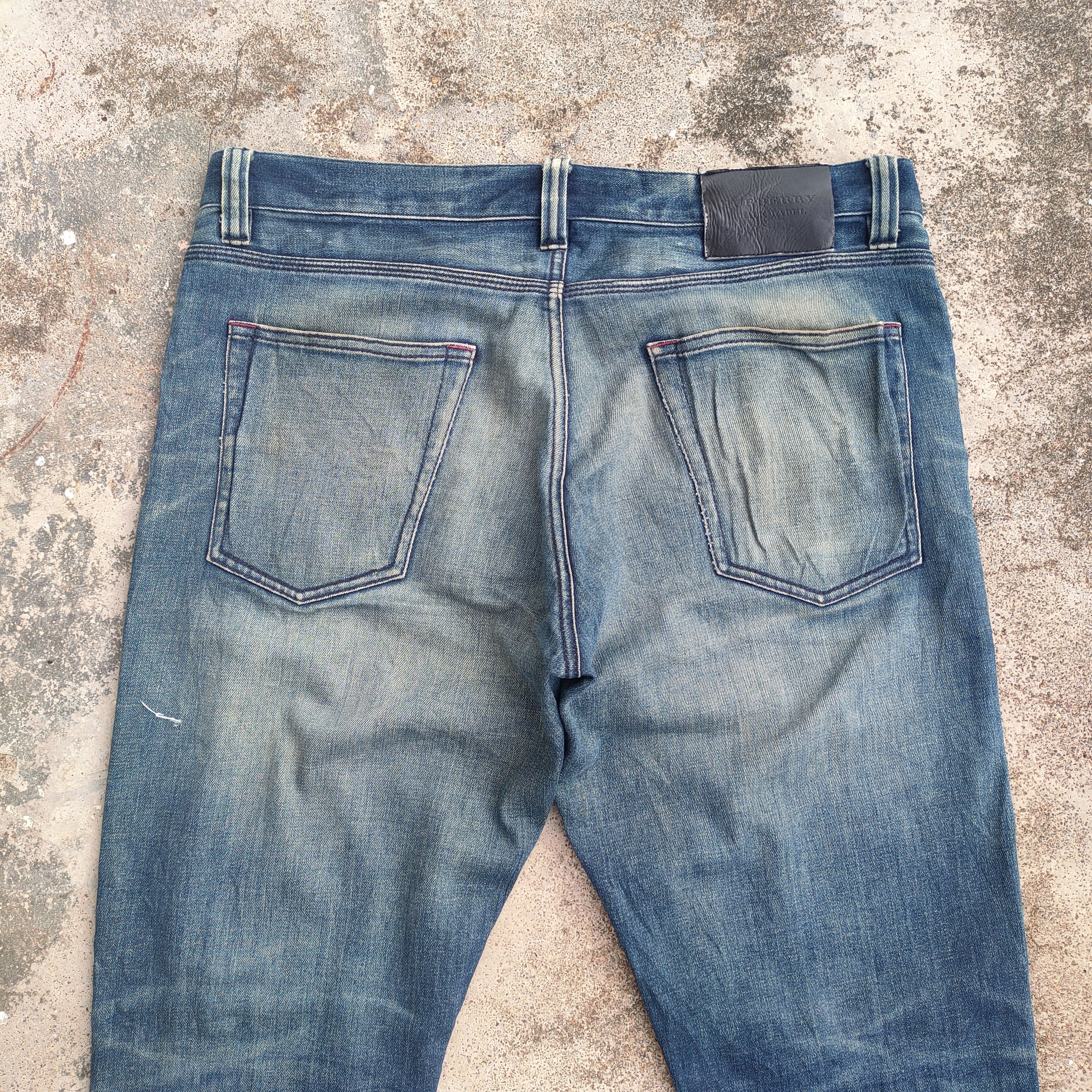 Burberry VINTAGE BURBERRY BLACK LABEL RUSTY RIPPED DENIM JEANS PANTS Size US 35 - 12 Thumbnail