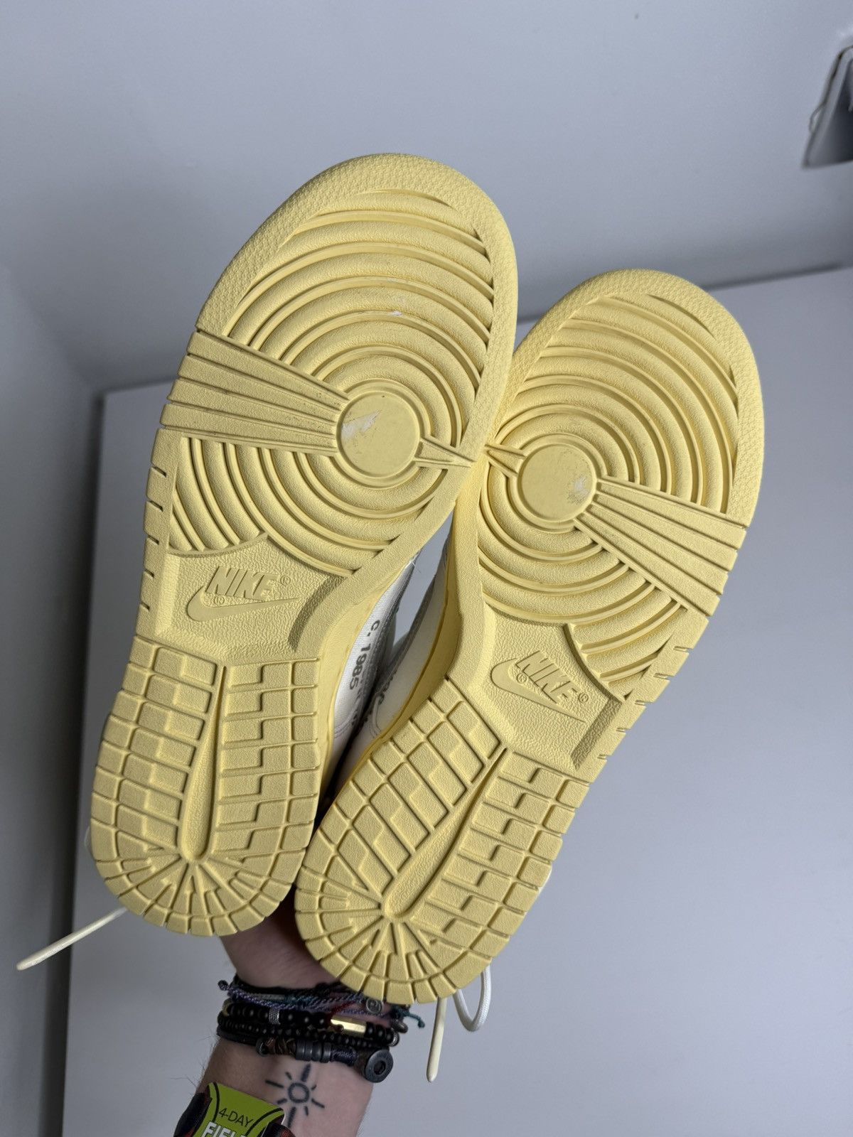 Nike × Off-White Nike Dunk Low x OW "Lot 1" (Size 9) Size US 9 / EU 42 - 4 Thumbnail