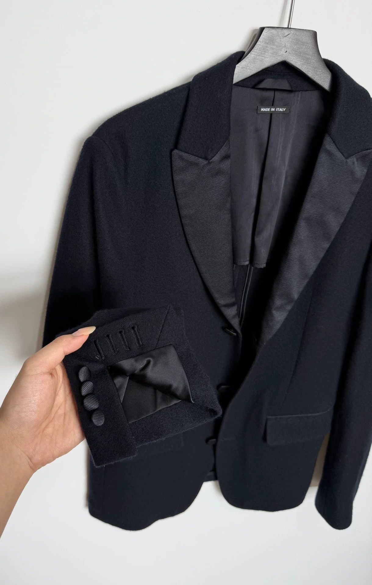 Giorgio Armani 100% Cashmere Tuxedo Jacket - 48