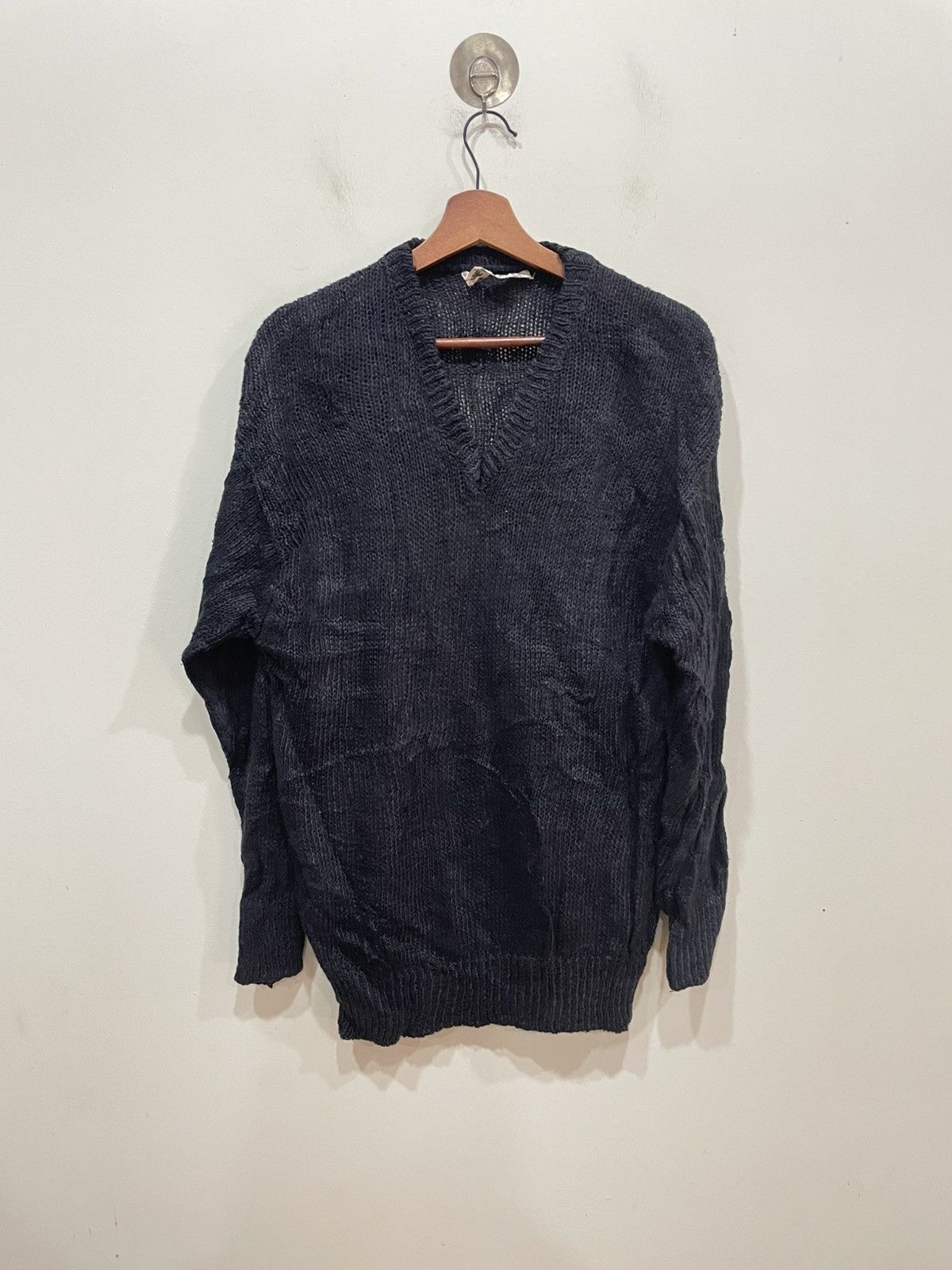 Comme des Garcons Vintage Comme des Garcons Vneck Sweatshirt Size ONE SIZE - 1 Thumbnail