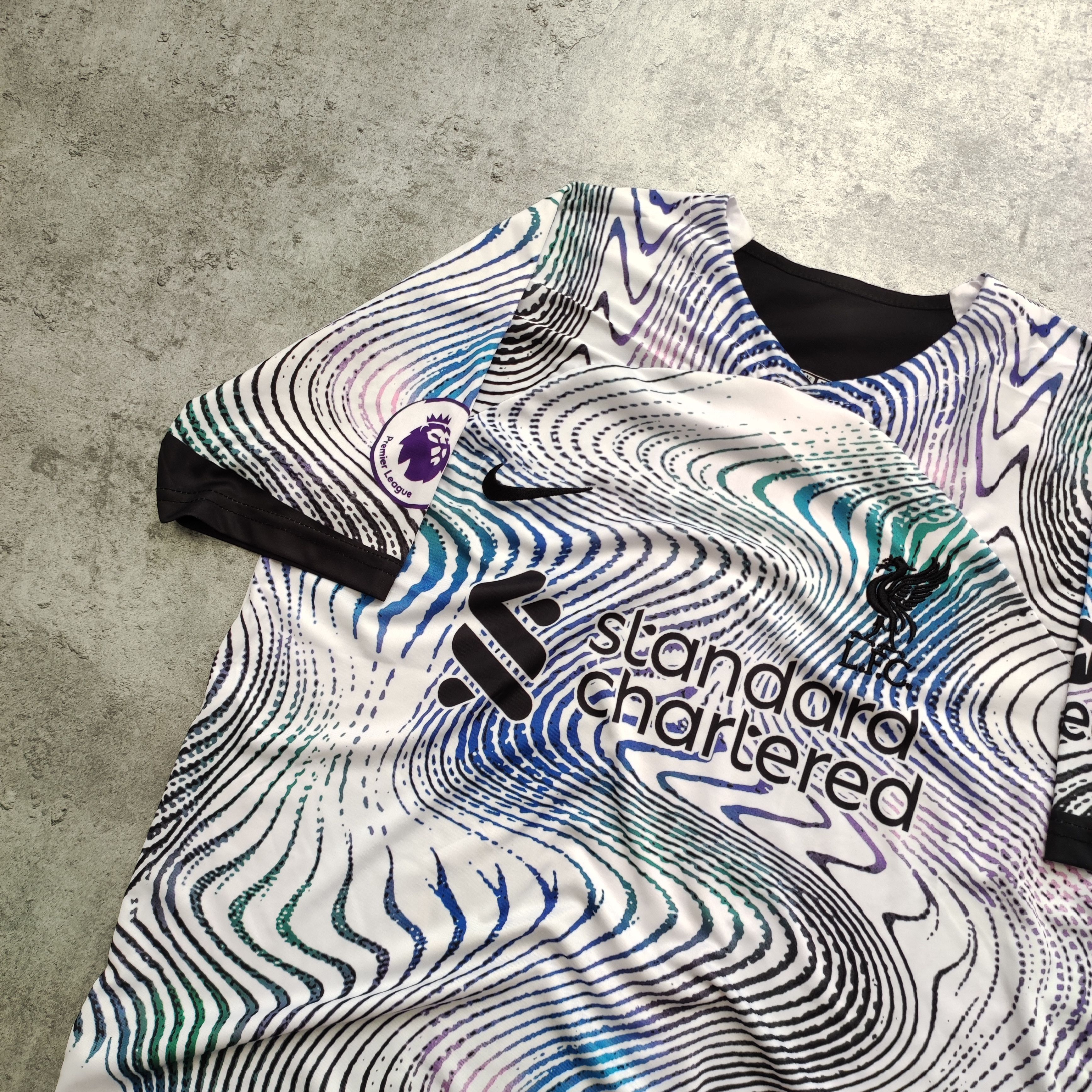 Nike RARE 2022/23 Nike x Liverpool FC #11 Salah Away Jersey Size US M / EU 48-50 / 2 - 3 Thumbnail