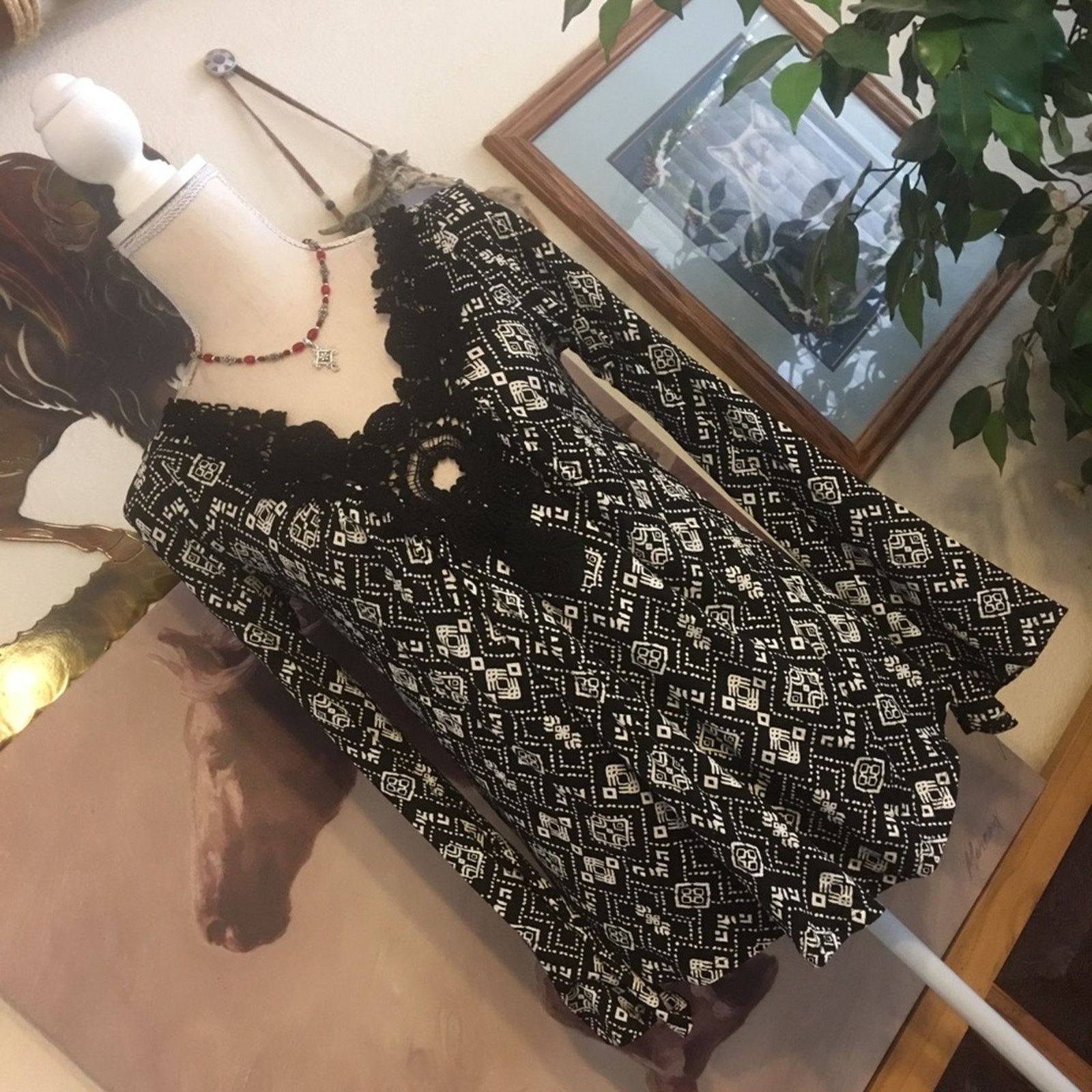 Other Socialite black print lace detail long sleeve top Size XS / US 0-2 / IT 36-38 - 2 Thumbnail