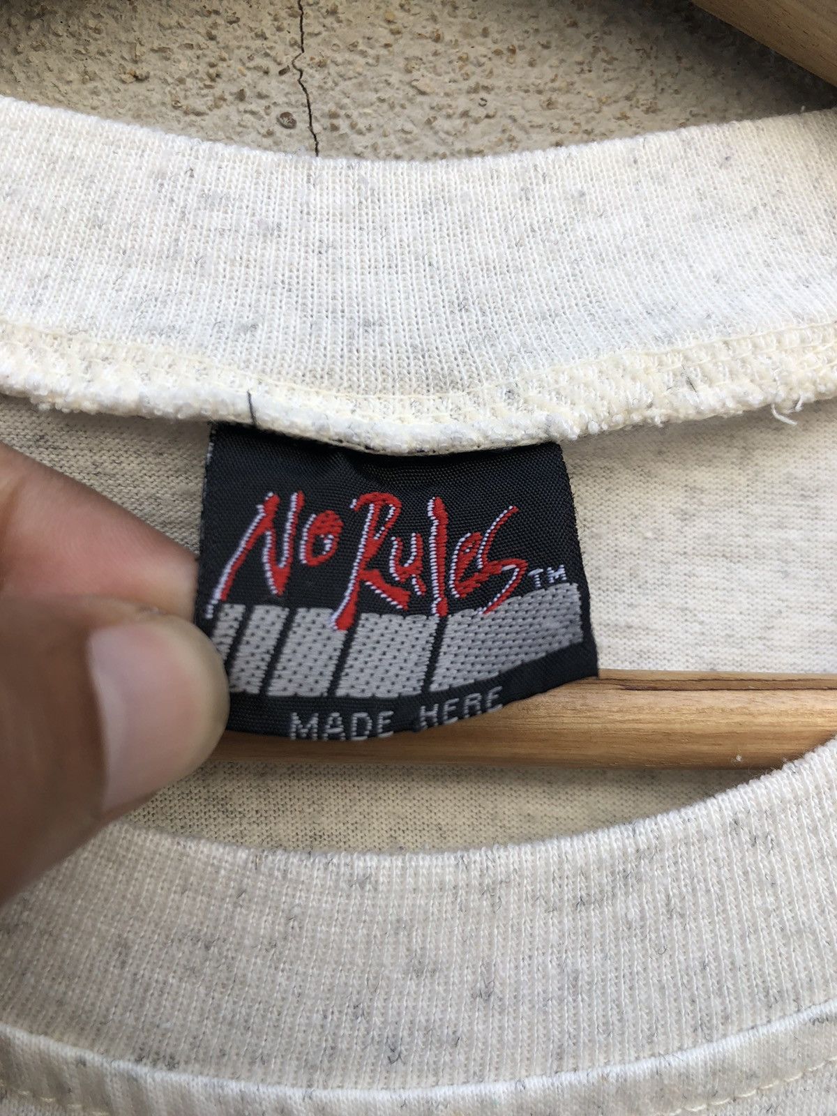Vintage Vintage 90s No Rules Skateboards Tshirt Size US L / EU 52-54 / 3 - 3 Thumbnail