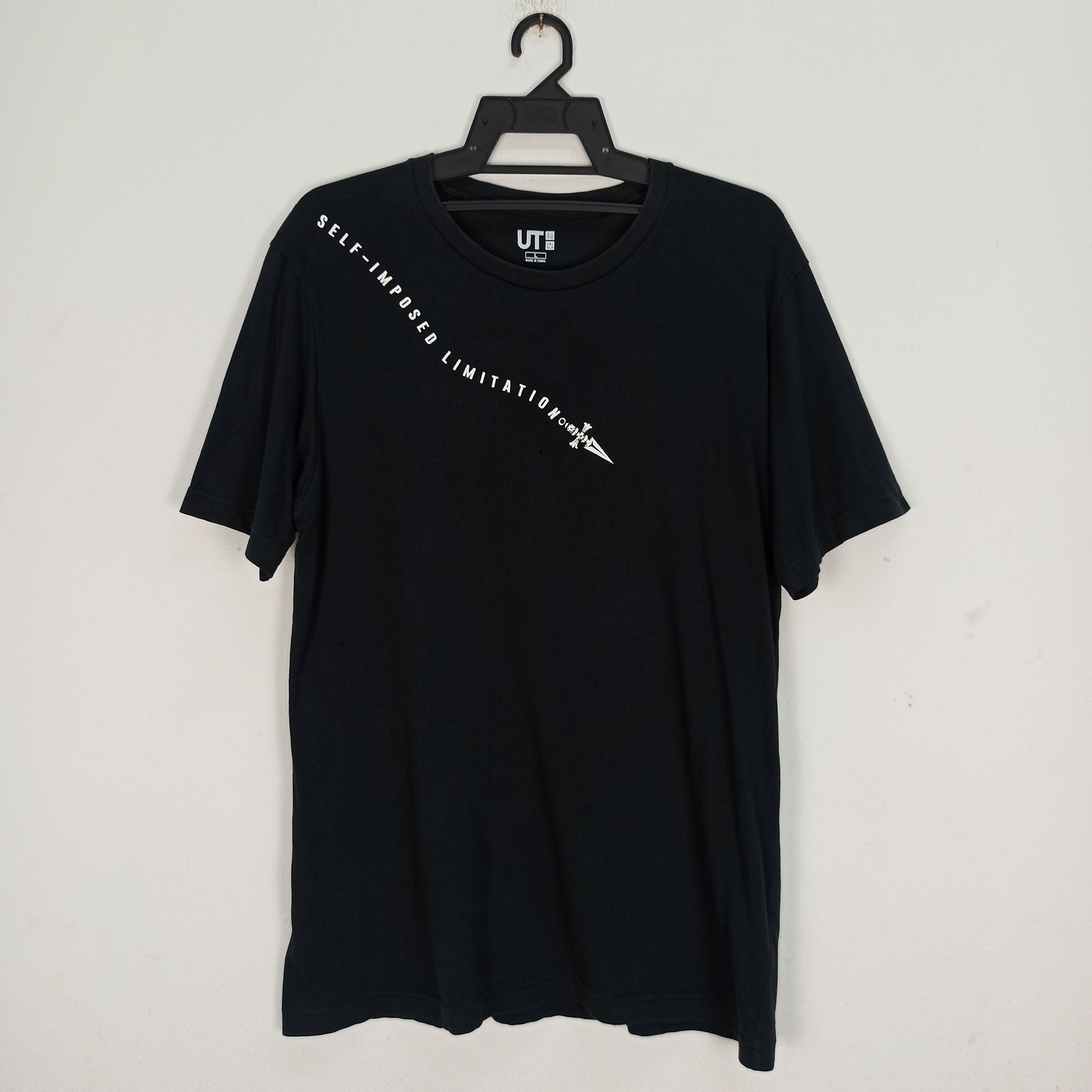 Anime Hunter X Hunter Uniqlo Kurapika Tshirt Size US L / EU 52-54 / 3 - 3 Thumbnail