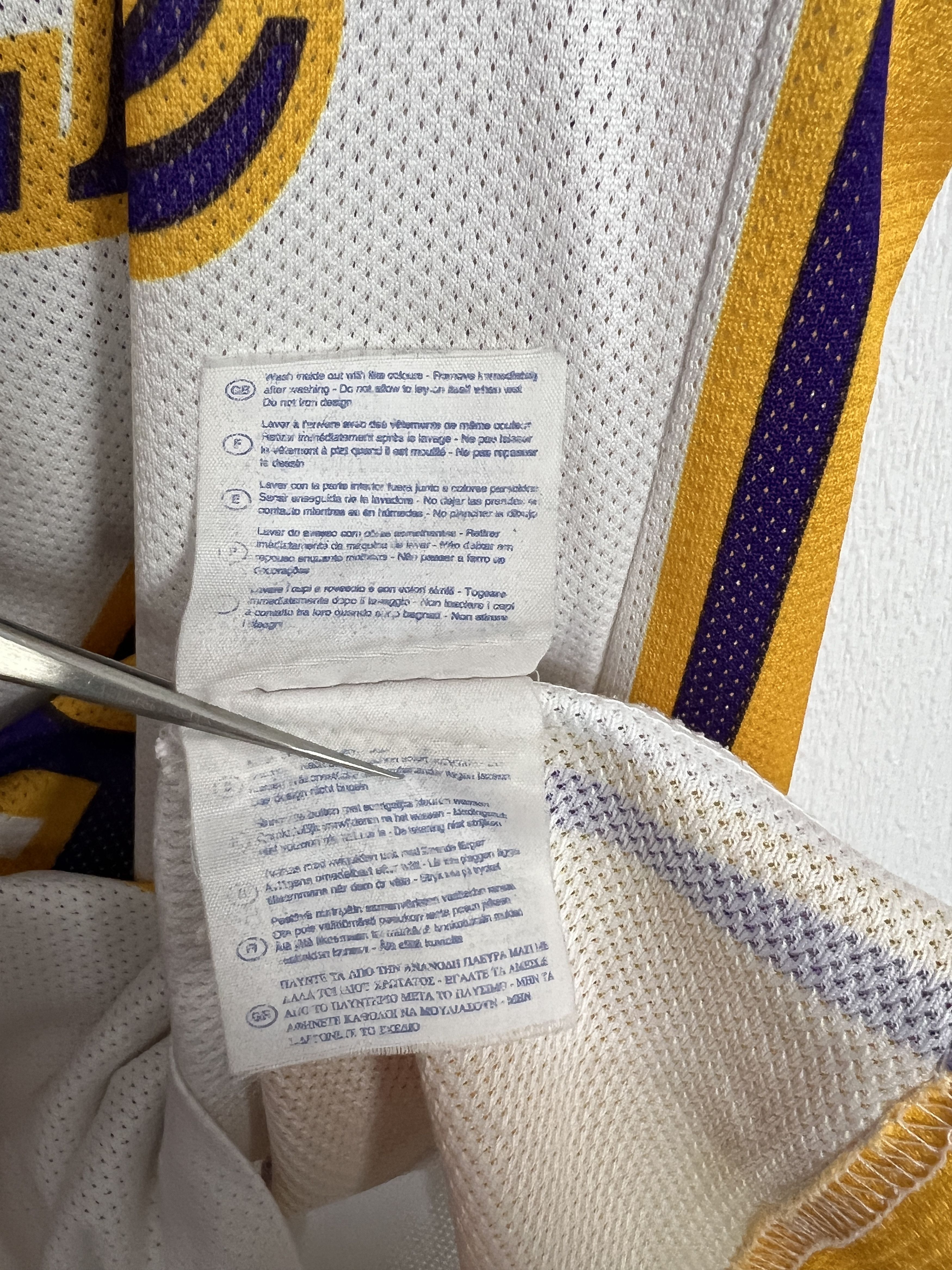 Champion Vintage 90's Champions Los Angeles Lakers O'Neal Jersey Size US S / EU 44-46 / 1 - 9 Thumbnail