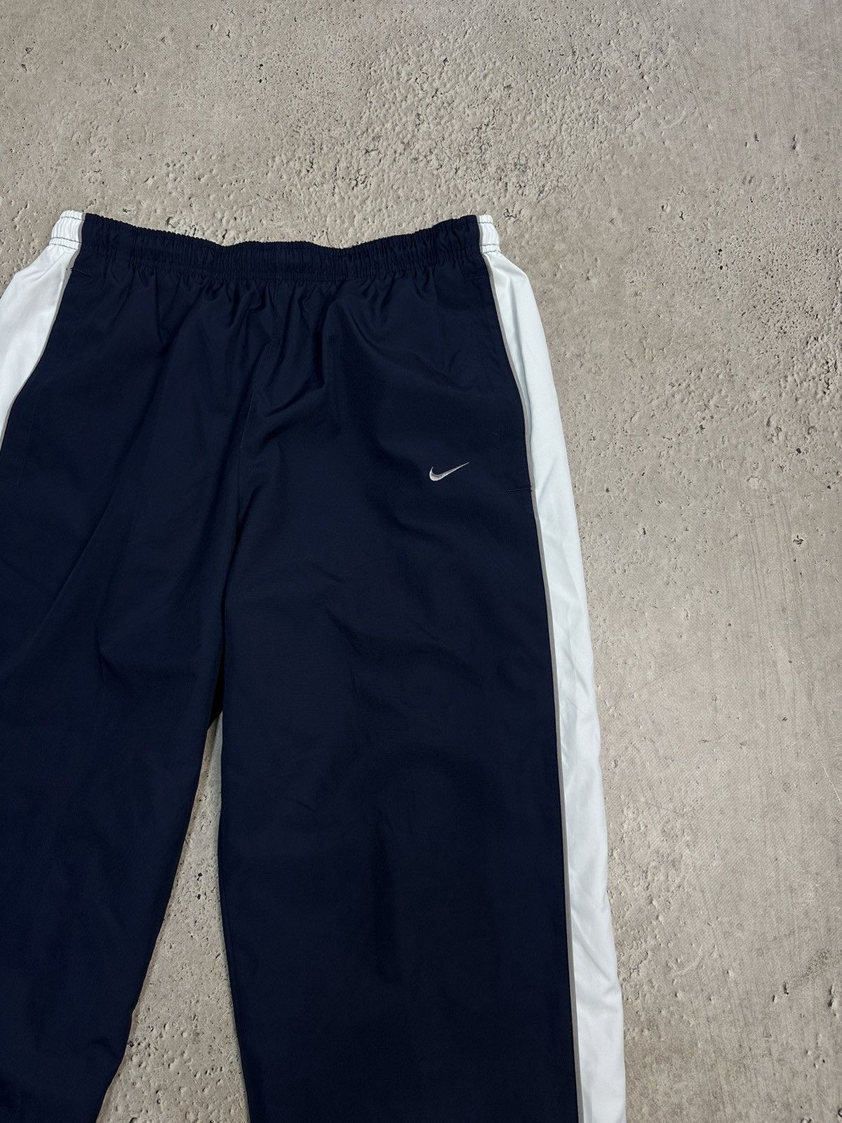 Nike × Vintage Vintage Nike Pants Nylon Y2K Drill Navy Blue Size US 33 - 5 Thumbnail