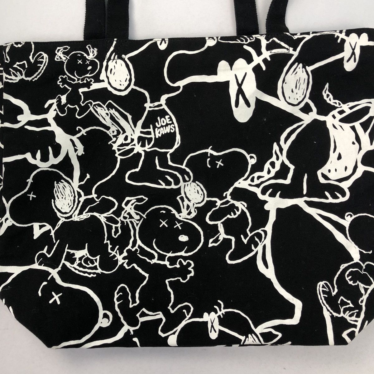 Uniqlo KAWS X PEANUTS FULL PRINT SNOOPY CANVAS TOTE BAG BY UNIQLO Size ONE SIZE - 4 Thumbnail