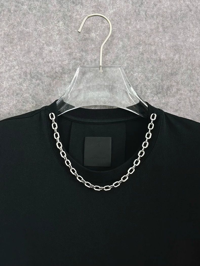 Givenchy Givenchy Givenchy Black Short Sleeve TShirt with Chain -25 Size US L / EU 52-54 / 3 - 8 Thumbnail