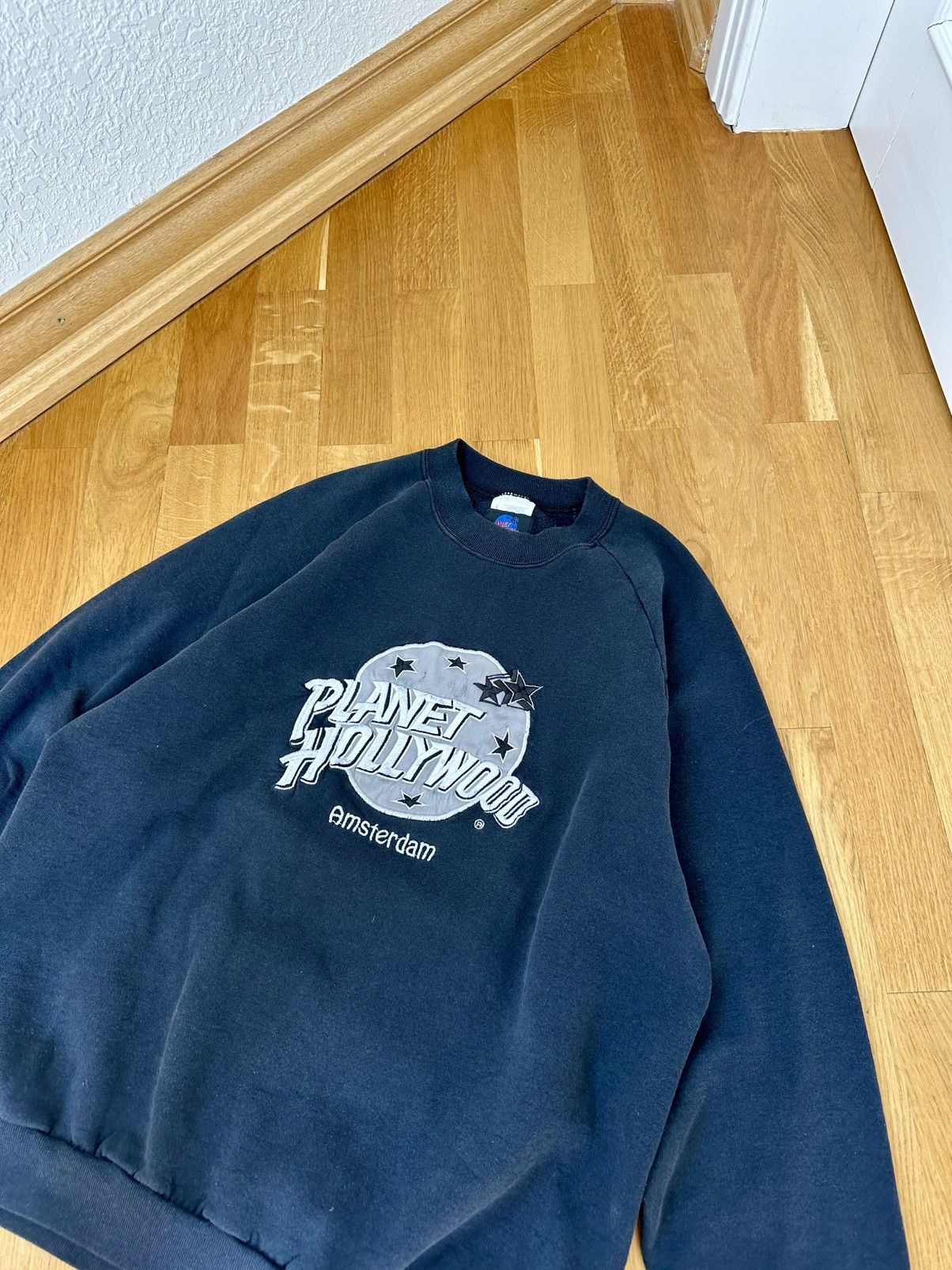 Planet Hollywood England Vintage 90’s Planet Hollywood Sweatshirt Amsterdam Size US L / EU 52-54 / 3 - 6 Thumbnail