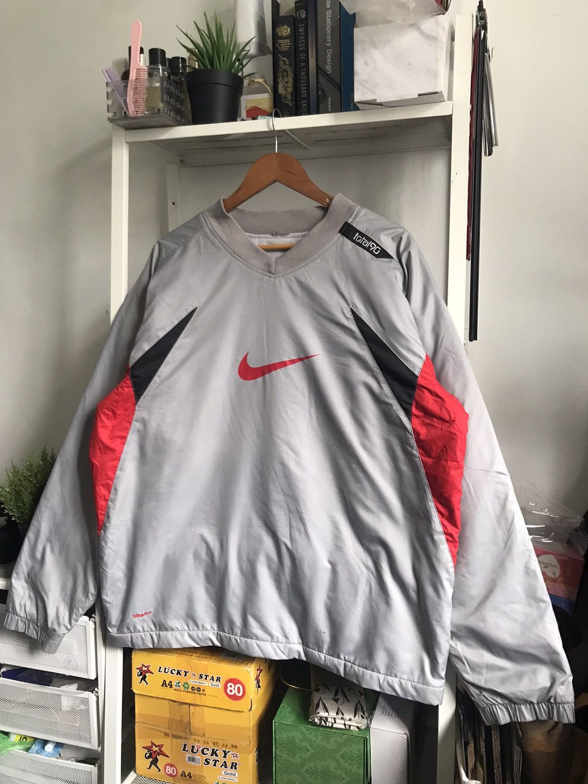 Nike VTG Nike Total 90 V Neck Boxy Y2K🔥 Size US XL / EU 56 / 4 - 2 Thumbnail