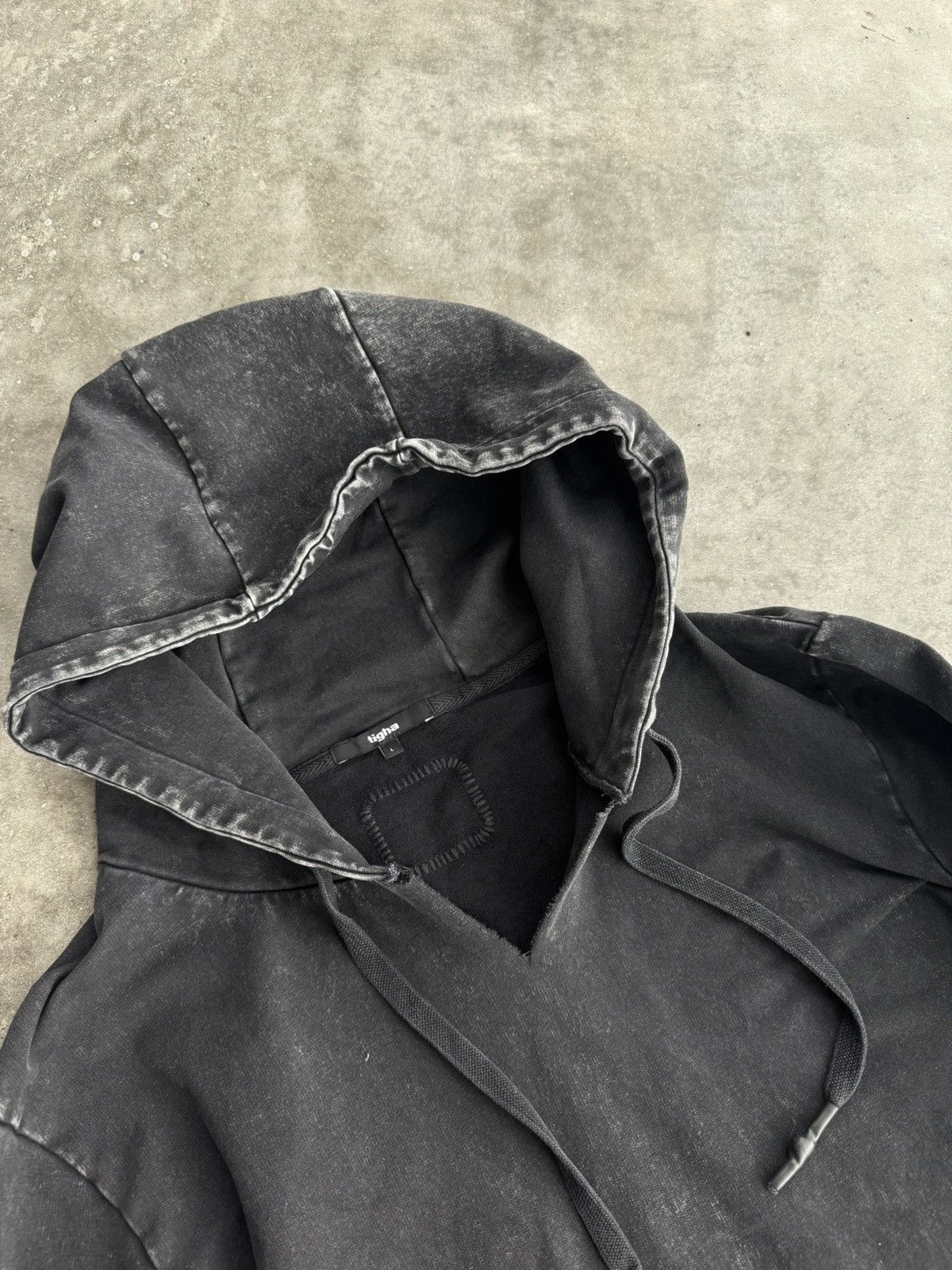 tigha Tigha Washed black luxury designer hoodie hype streetwear Size US L / EU 52-54 / 3 - 2 Thumbnail