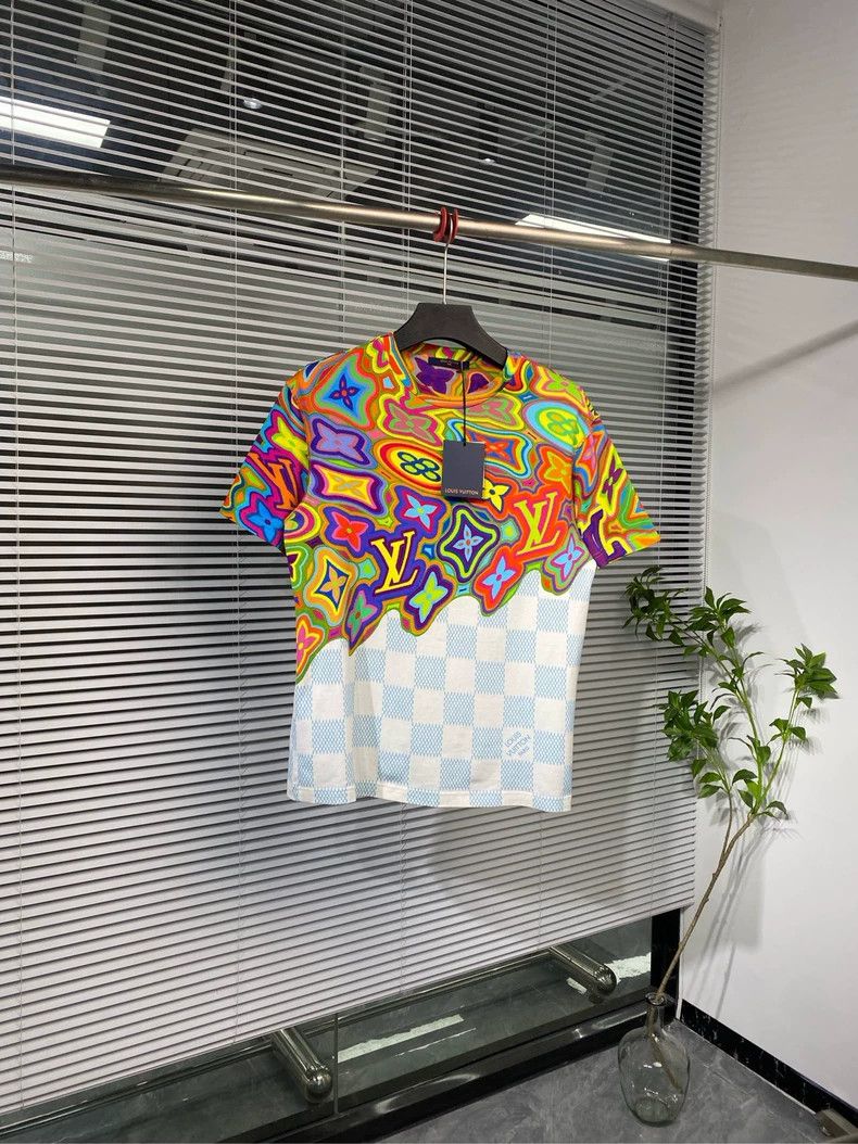 Louis Vuitton Louis Vuitton Color dissolve logo checkerboard short sleeve Size US L / EU 52-54 / 3 - 1 Thumbnail
