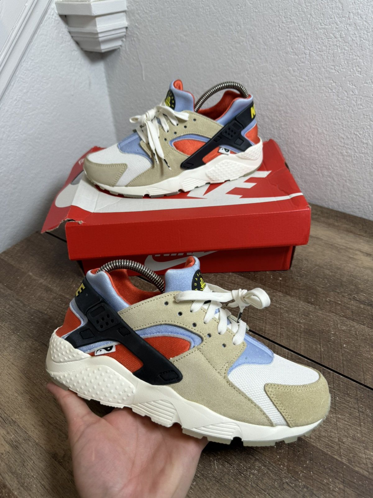 Nike Nike Huarache Run GS DV2196 700 Multicolor Size 6.5 Y 8 W Size US 6.5 / EU 39-40 - 1 Thumbnail