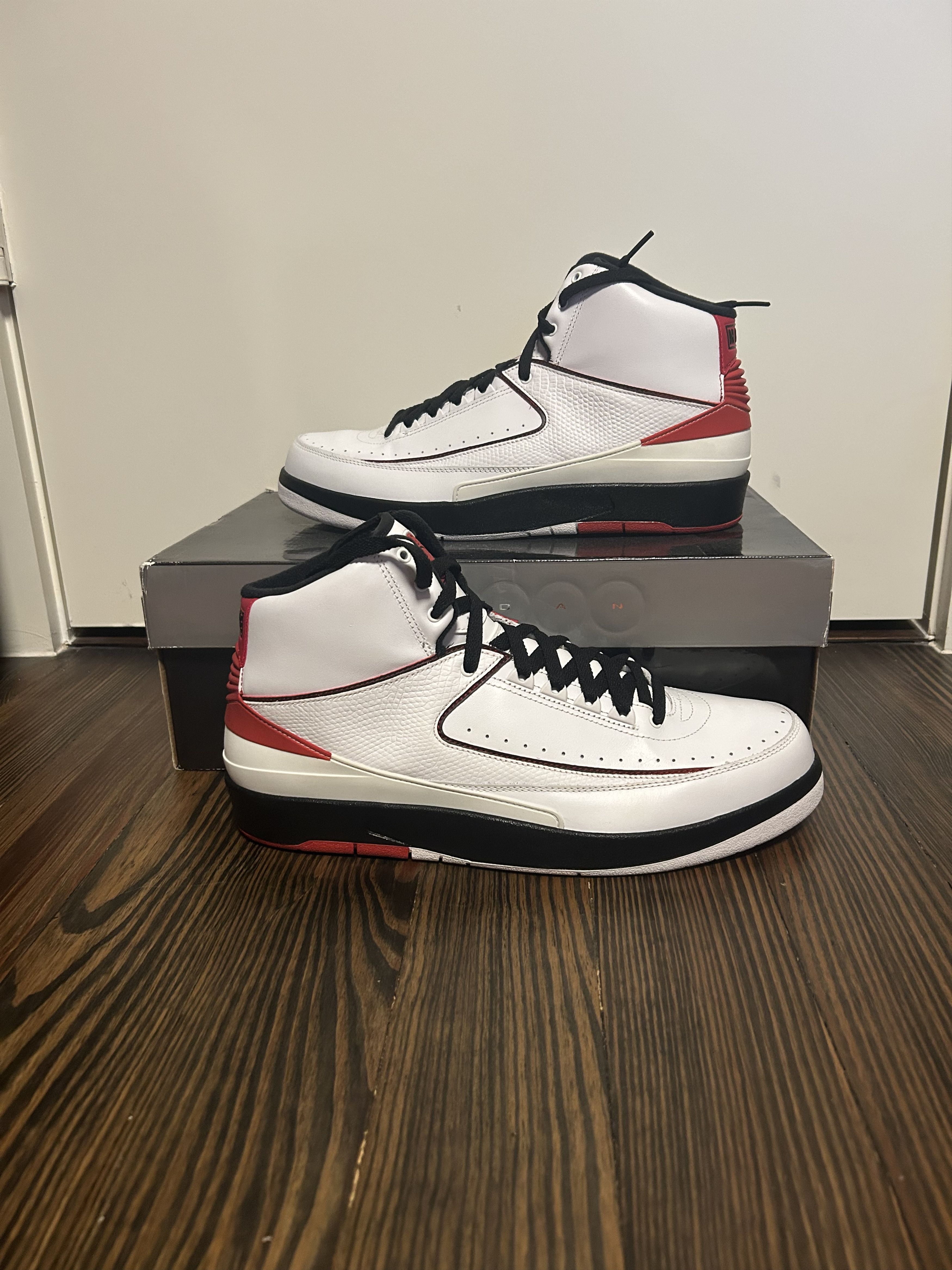 Jordan Brand Jordan 2 retro varsity red size 12 Size US 12 / EU 45 - 1 Thumbnail