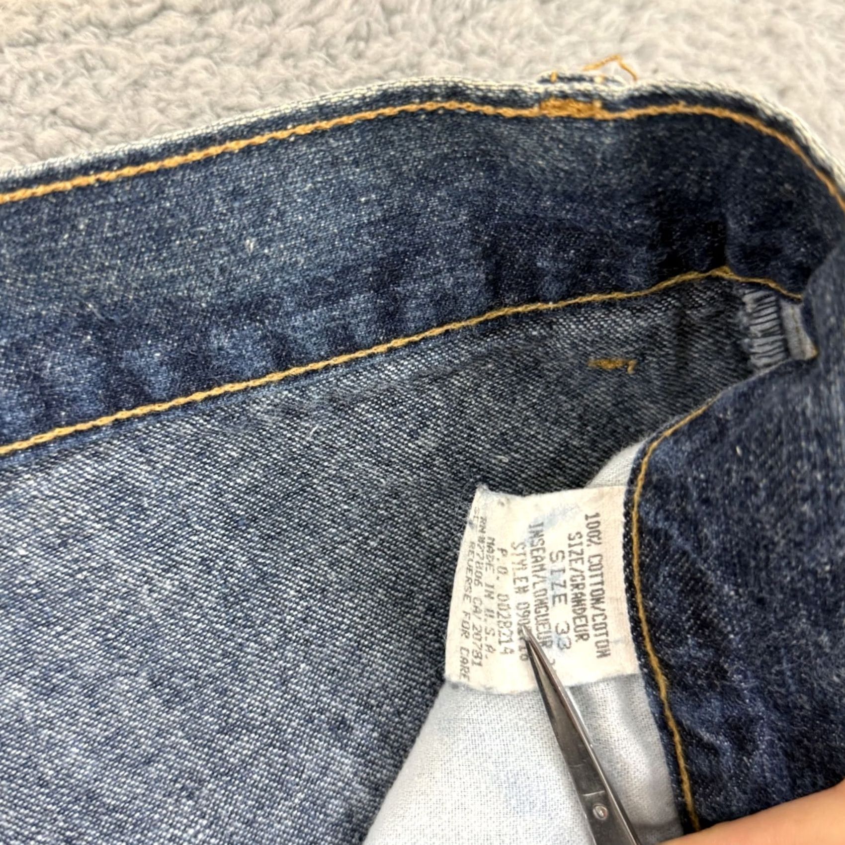 Tommy Hilfiger VINTAGE Tommy Hilfiger Jeans Men 33x34 Baggy Wide-Leg 90s Denim USA Jeans Mens 90s Wide-Leg Blue Tom* Size US 33 - 6 Thumbnail